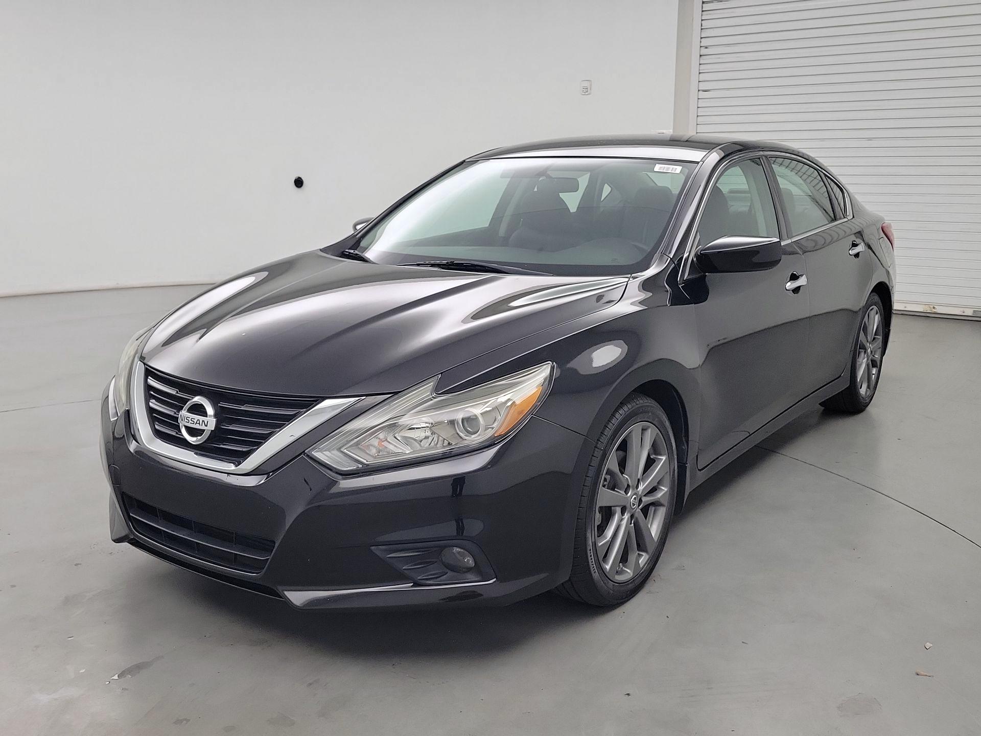 Thumbnail: 2018 Nissan Altima - 3