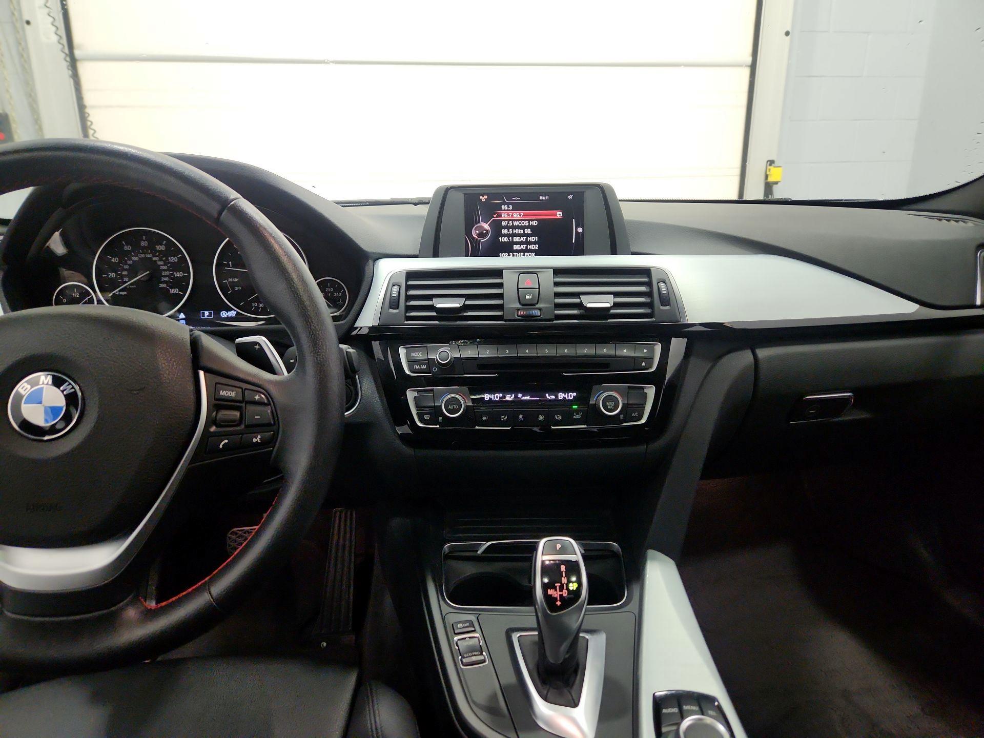 Thumbnail: 2016 BMW 3 Series - 9