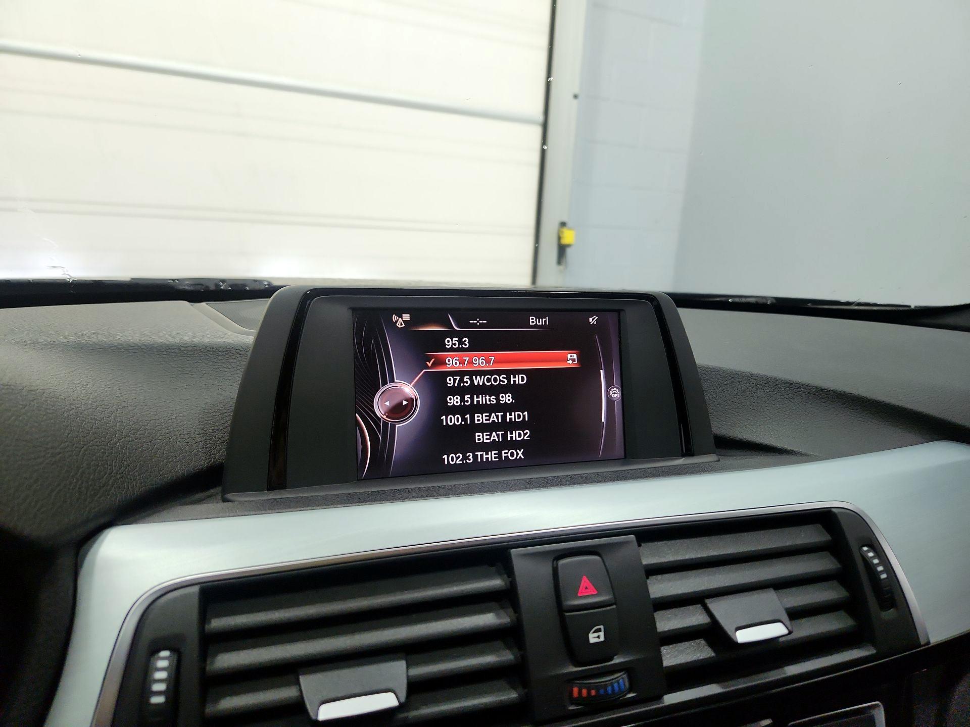 Thumbnail: 2016 BMW 3 Series - 14