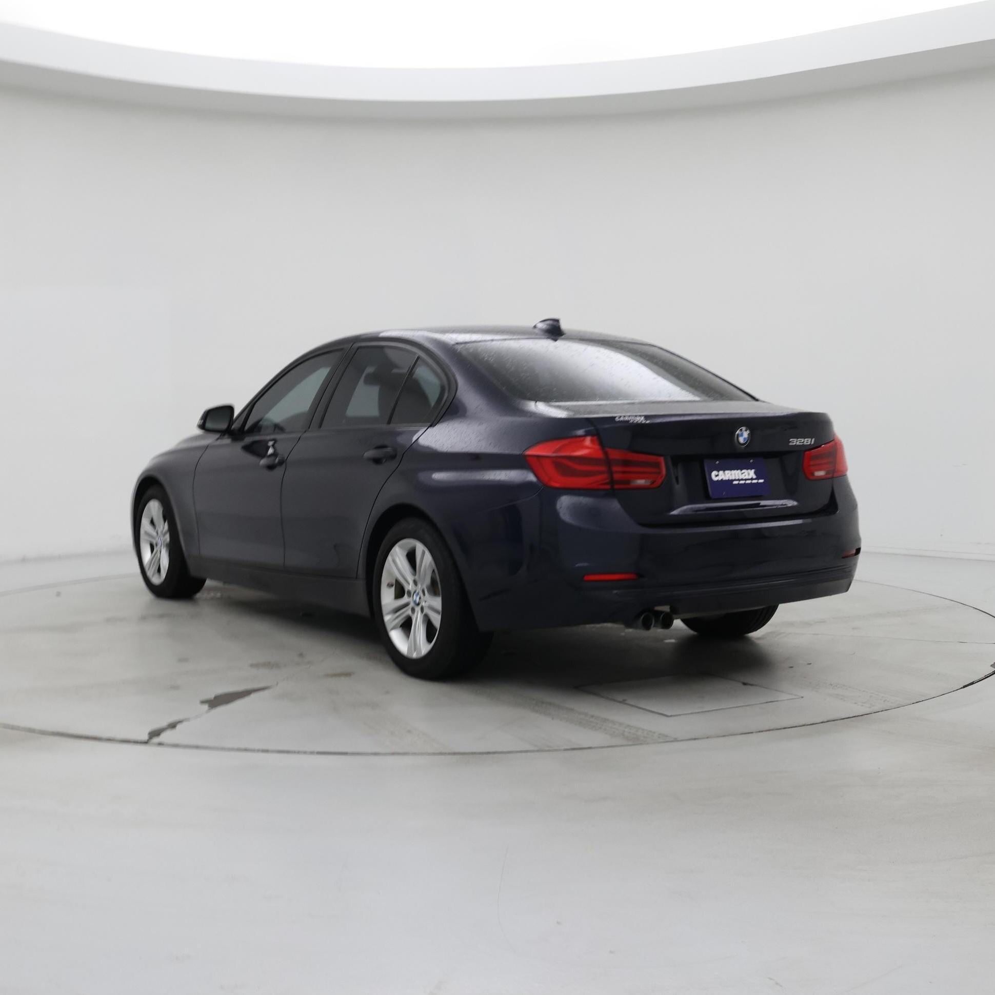 Thumbnail: 2016 BMW 3 Series - 2