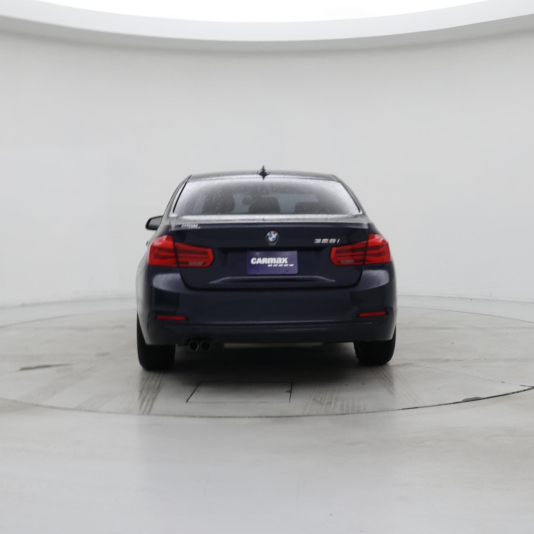 Thumbnail: 2016 BMW 3 Series - 6