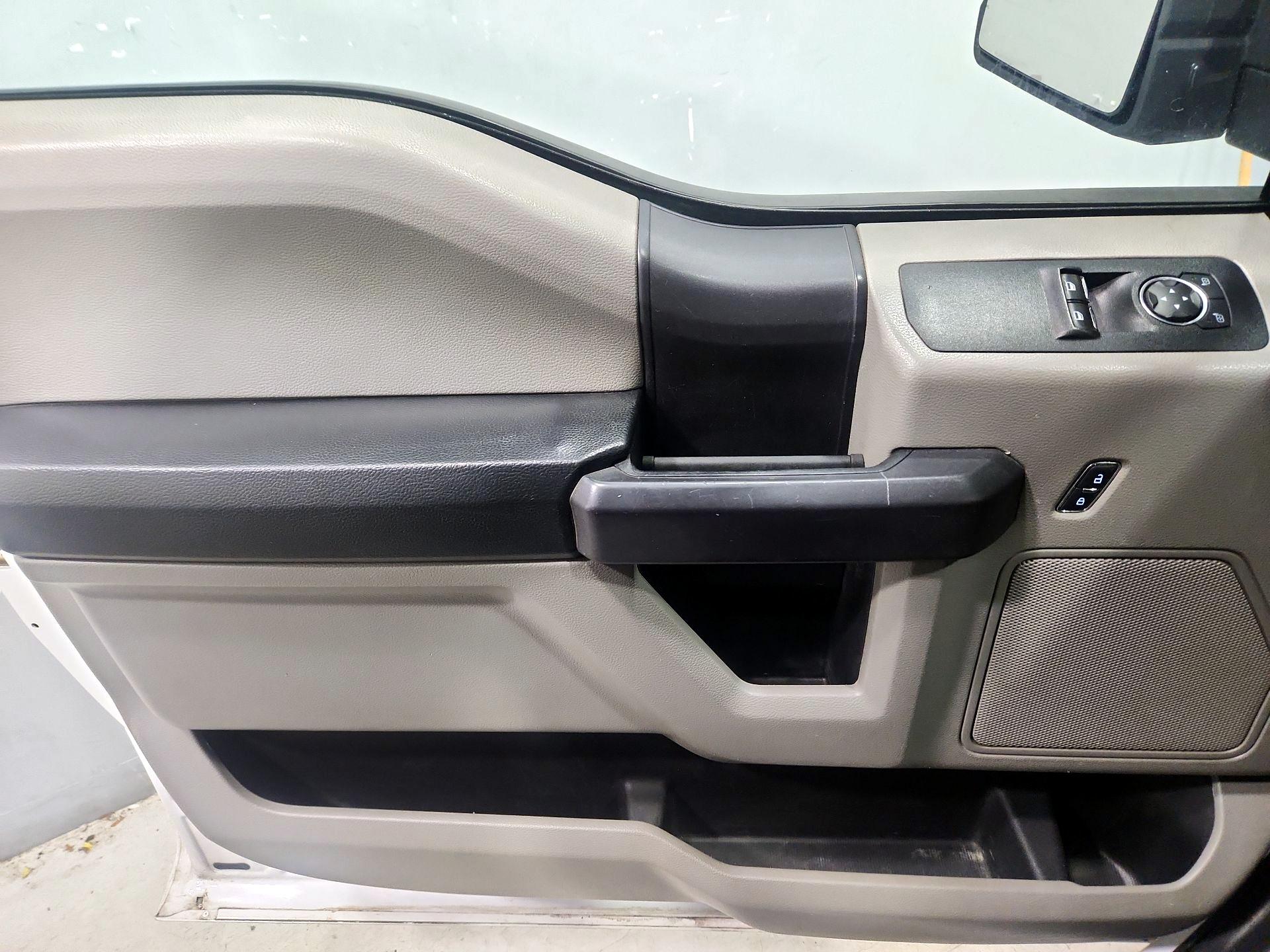 Thumbnail: 2017 Ford F-150 - 12