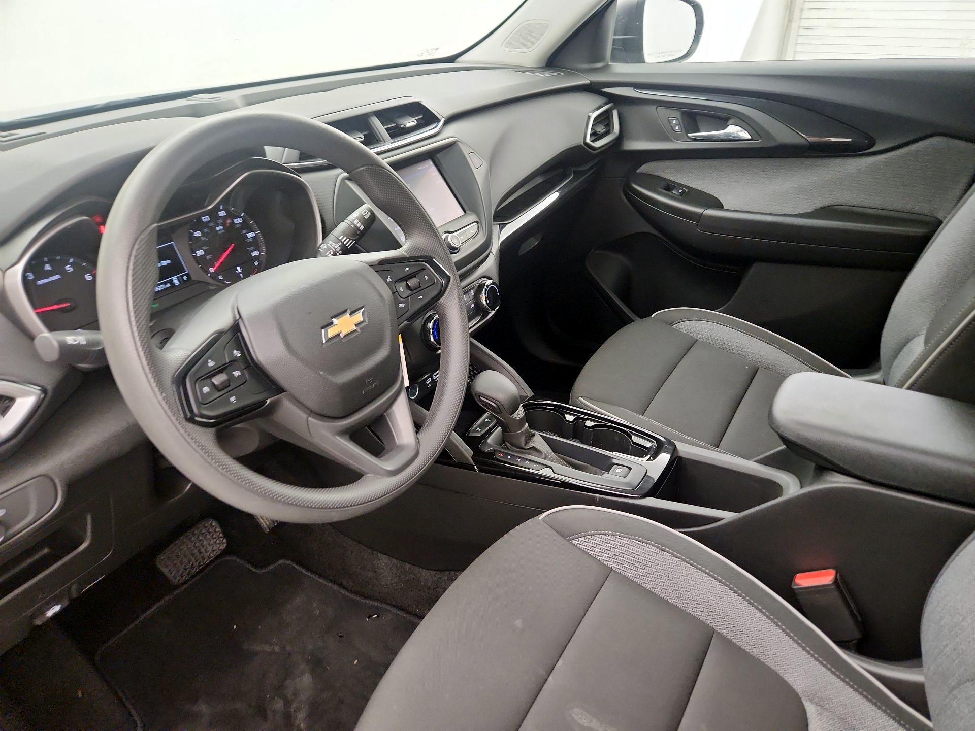 Thumbnail: 2023 Chevrolet TrailBlazer - 9