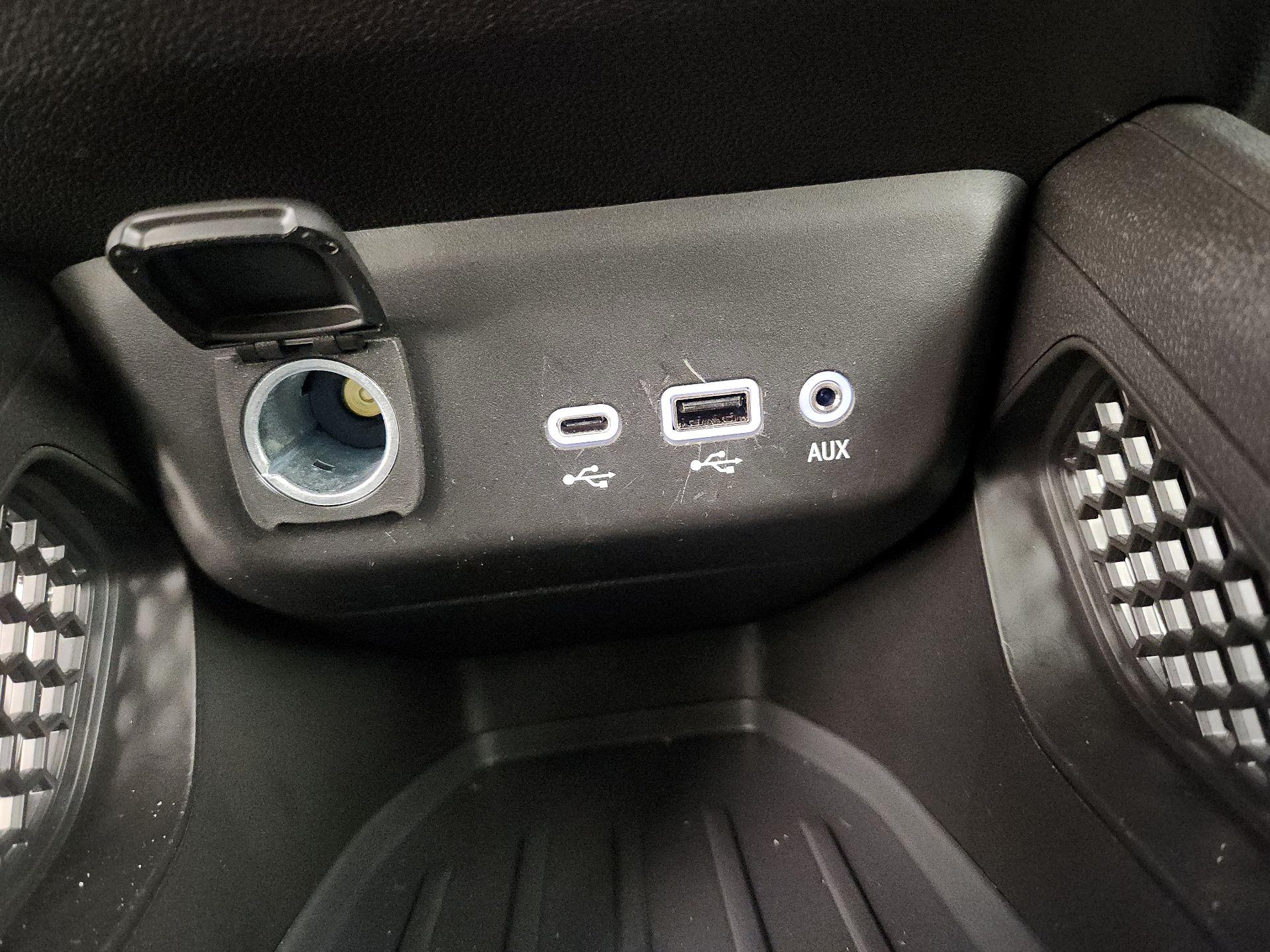 Thumbnail: 2023 Chevrolet TrailBlazer - 16