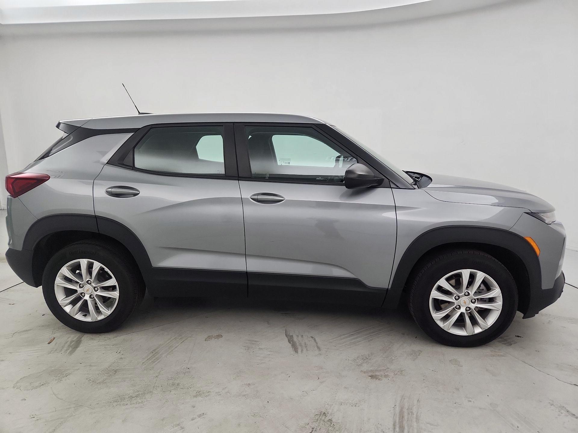 Thumbnail: 2023 Chevrolet TrailBlazer - 4