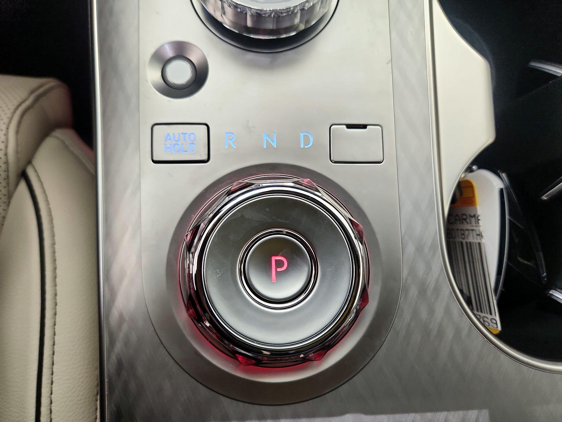 Thumbnail: 2026 Genesis GV70 - 16