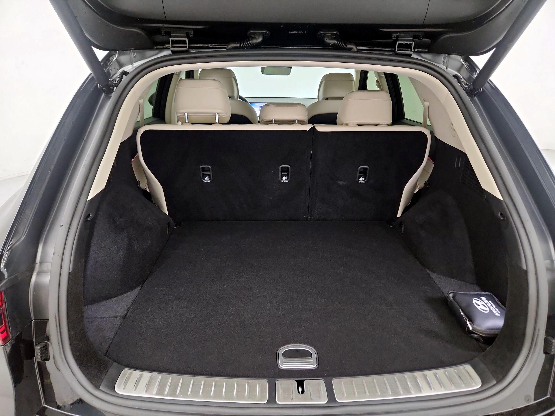 Thumbnail: 2026 Genesis GV70 - 19