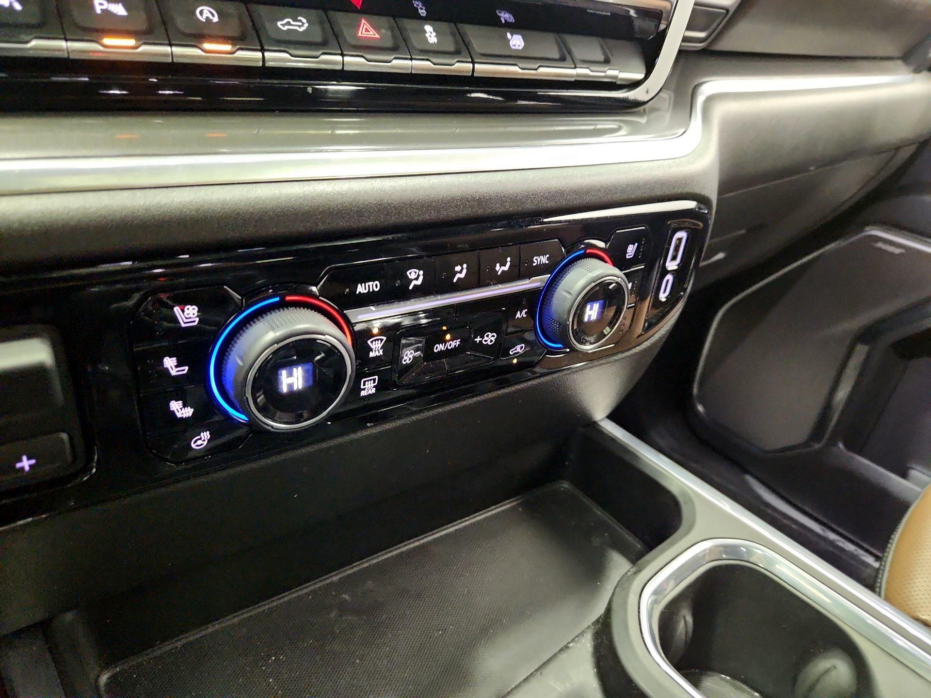 Thumbnail: 2024 Chevrolet Silverado 1500 - 17