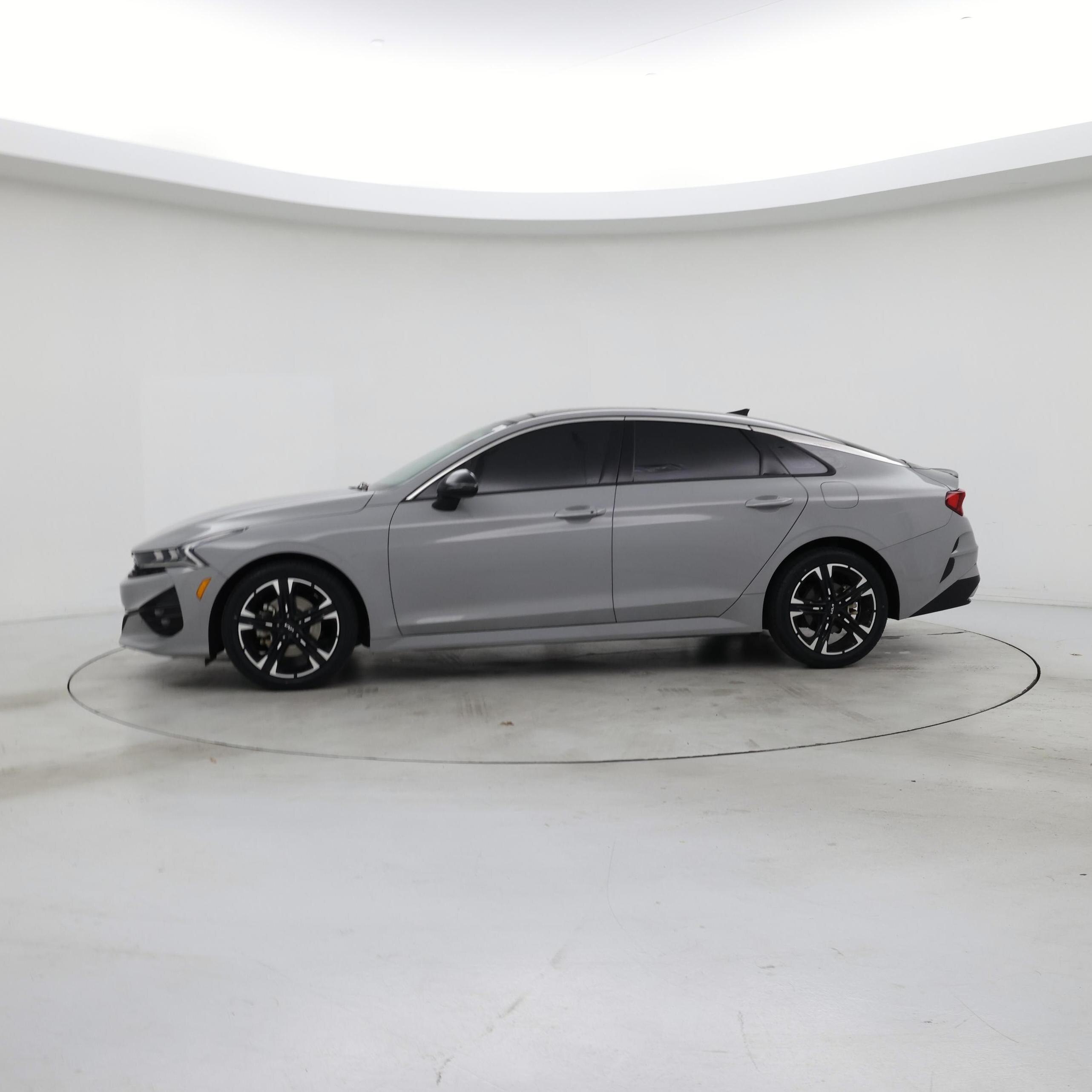 Thumbnail: 2023 Kia K5 - 3