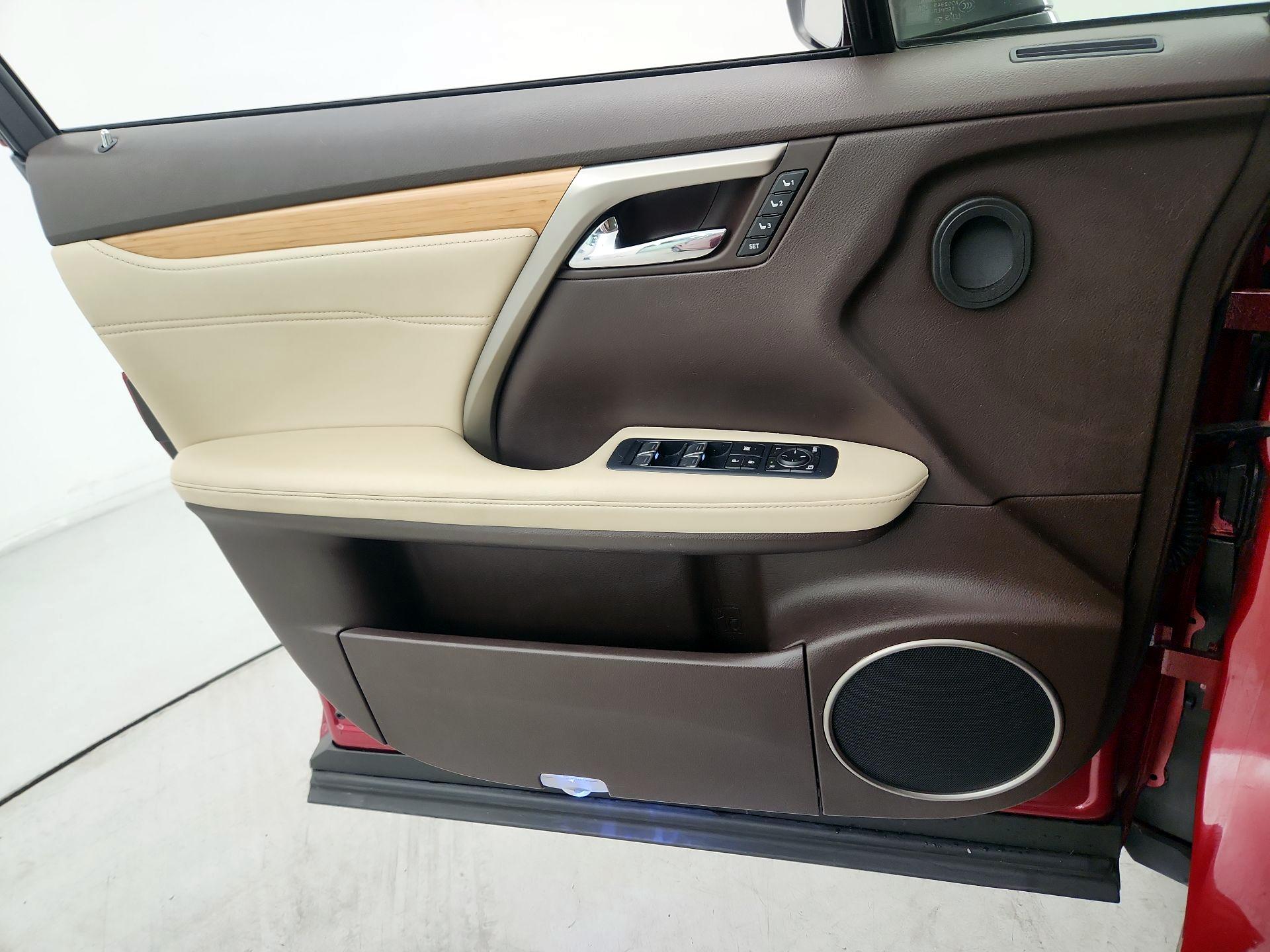 Thumbnail: 2018 Lexus RX - 12