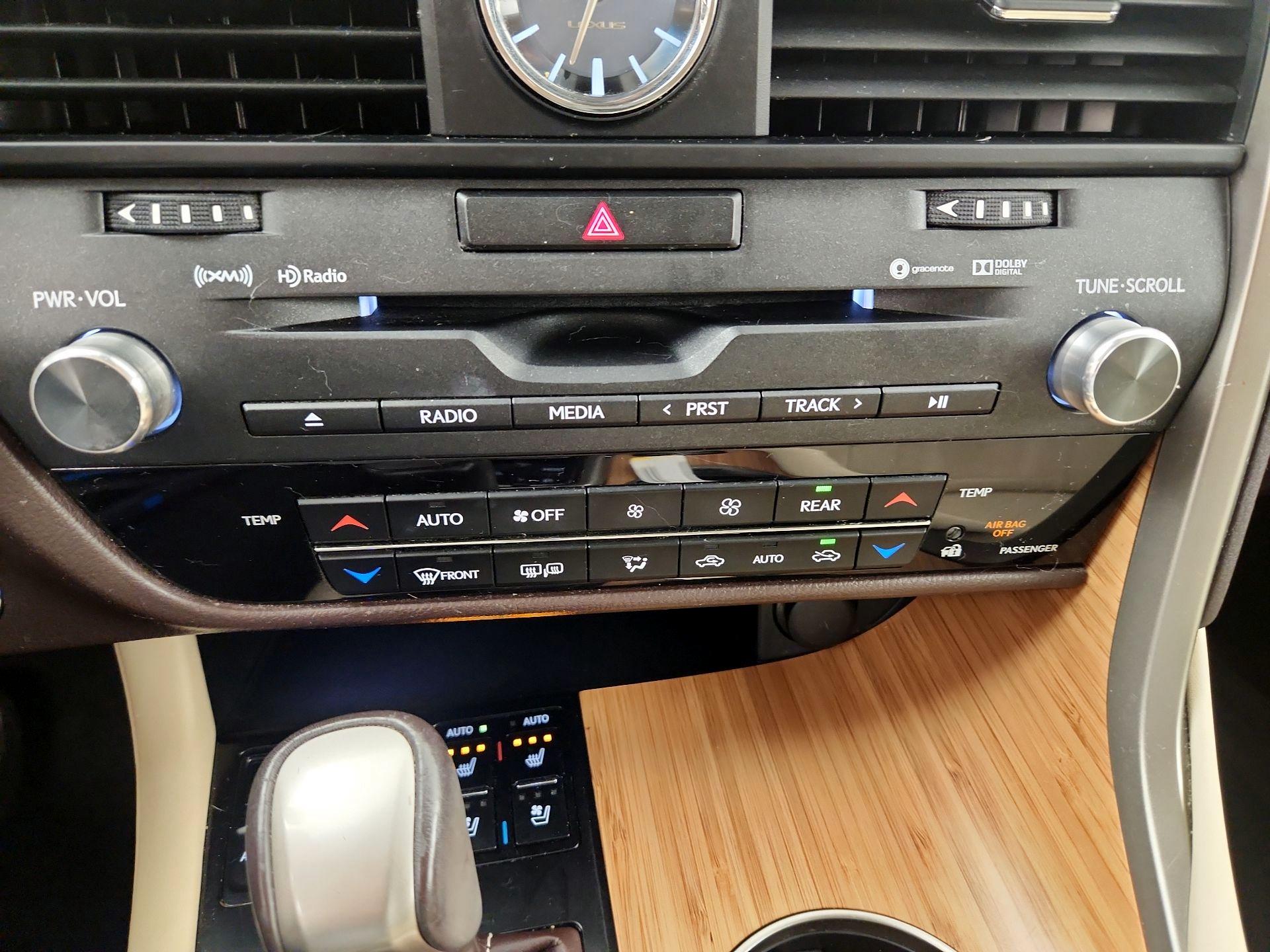 Thumbnail: 2018 Lexus RX - 16