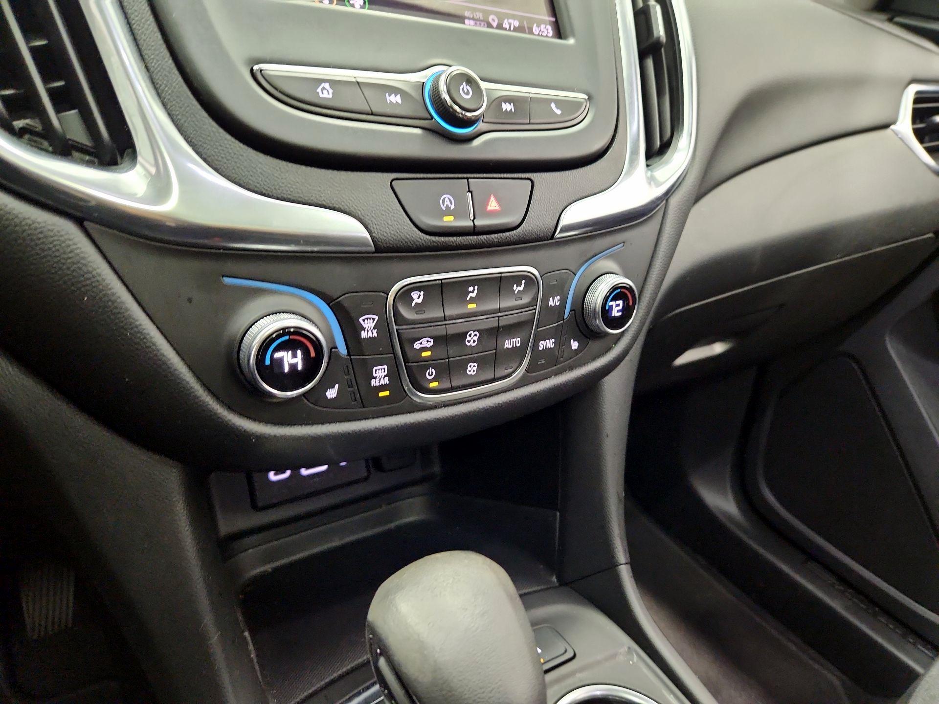 Thumbnail: 2022 Chevrolet Equinox - 16