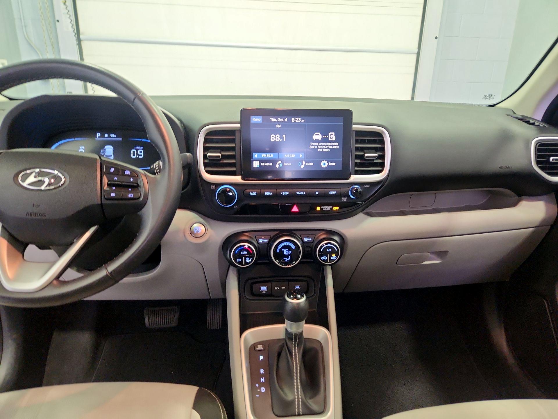 Thumbnail: 2024 Hyundai Venue - 9