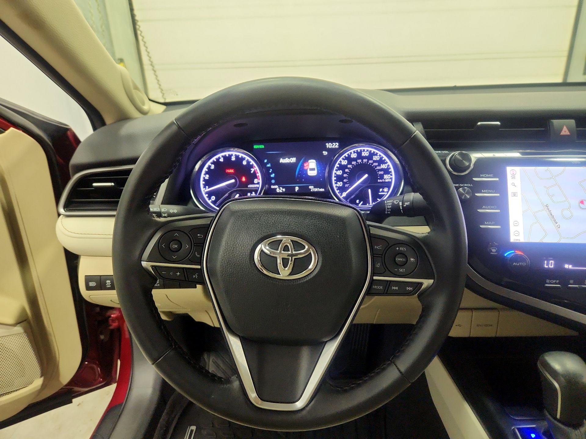 Thumbnail: 2020 Toyota Camry - 10