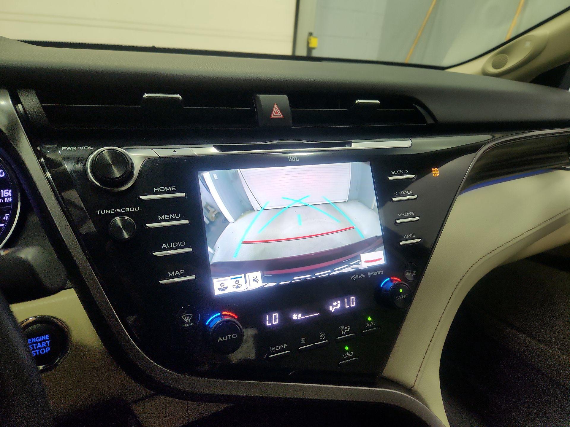 Thumbnail: 2020 Toyota Camry - 15