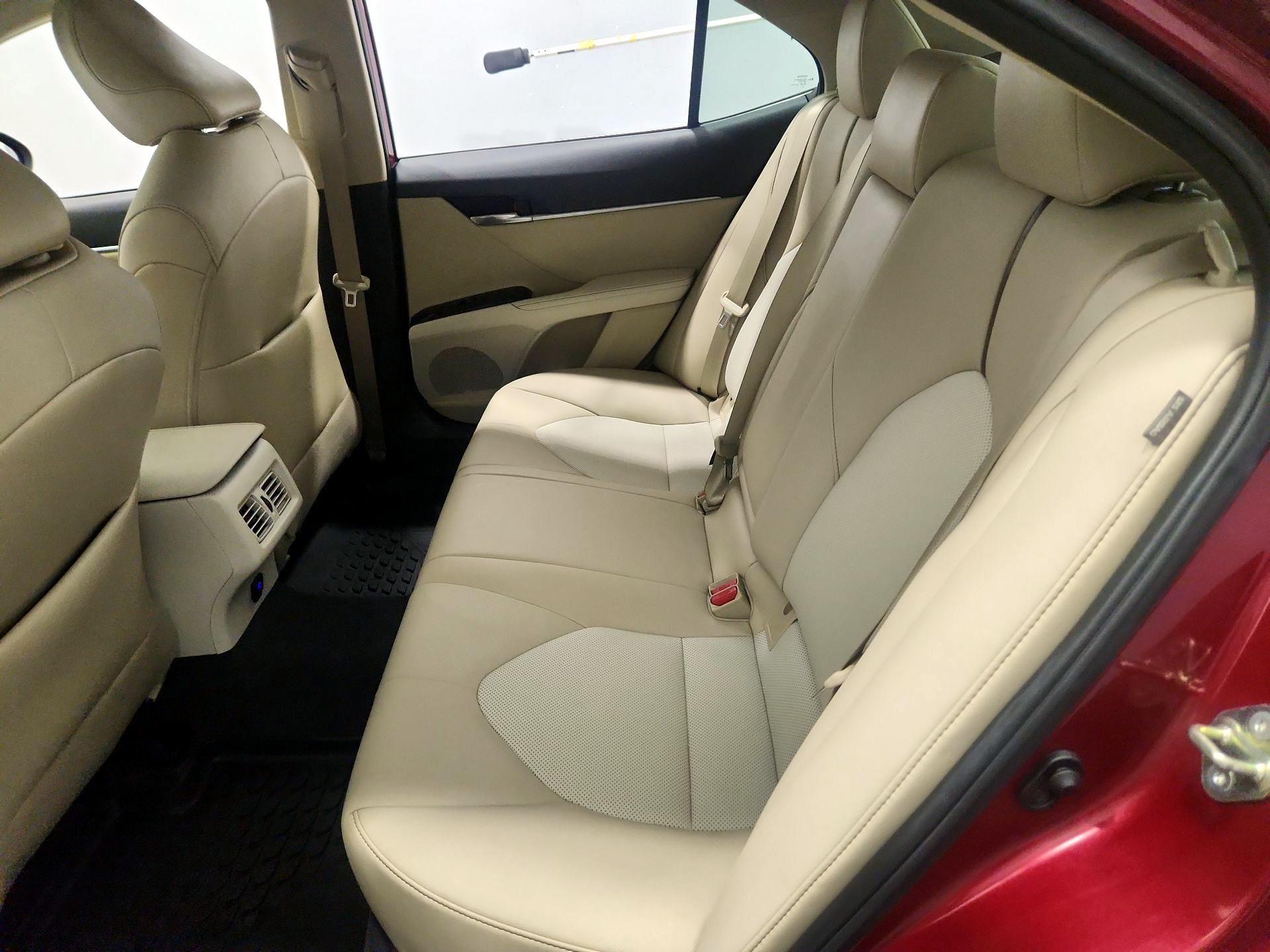 Thumbnail: 2020 Toyota Camry - 20