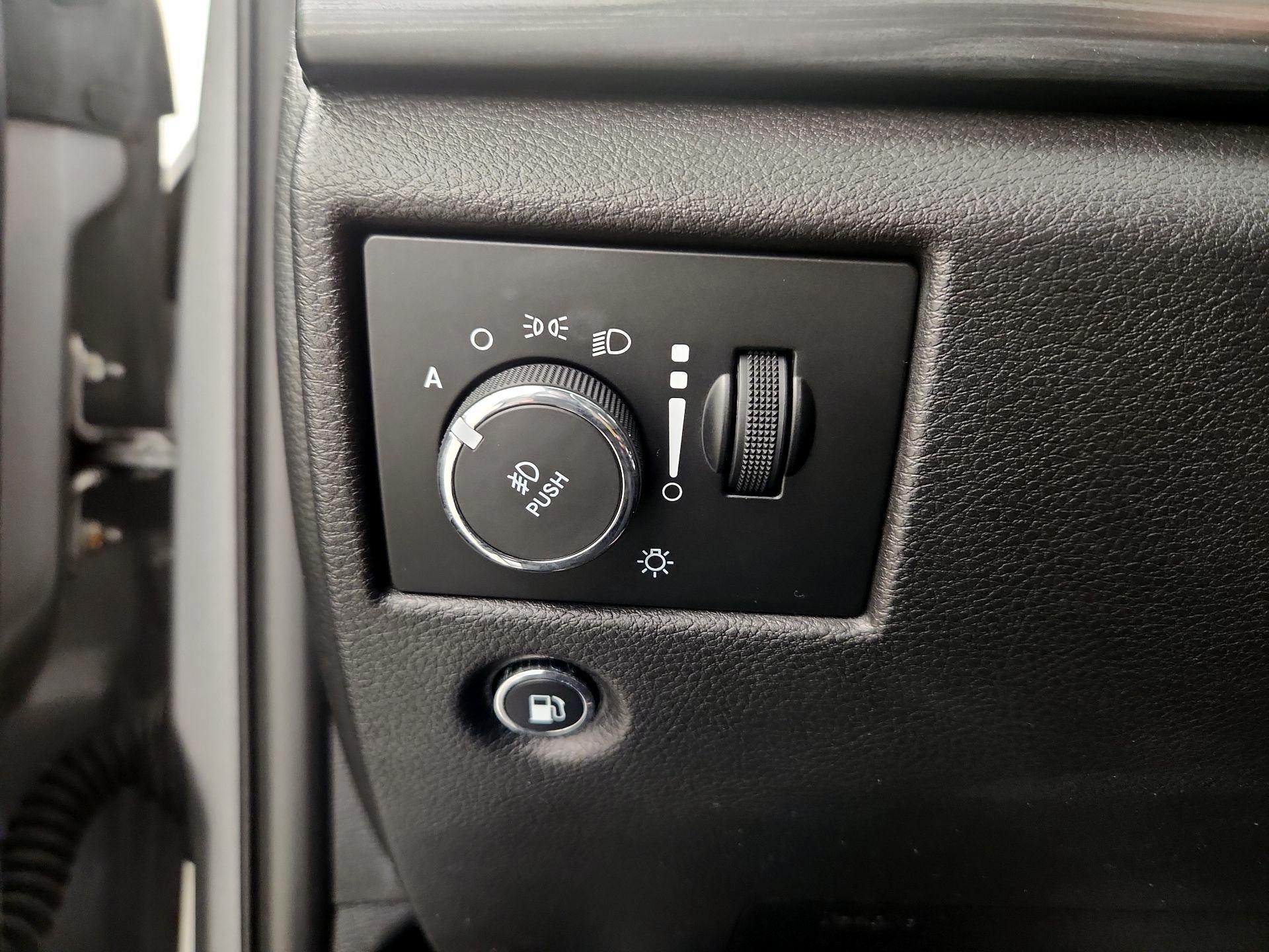 Thumbnail: 2021 Jeep Grand Cherokee - 13