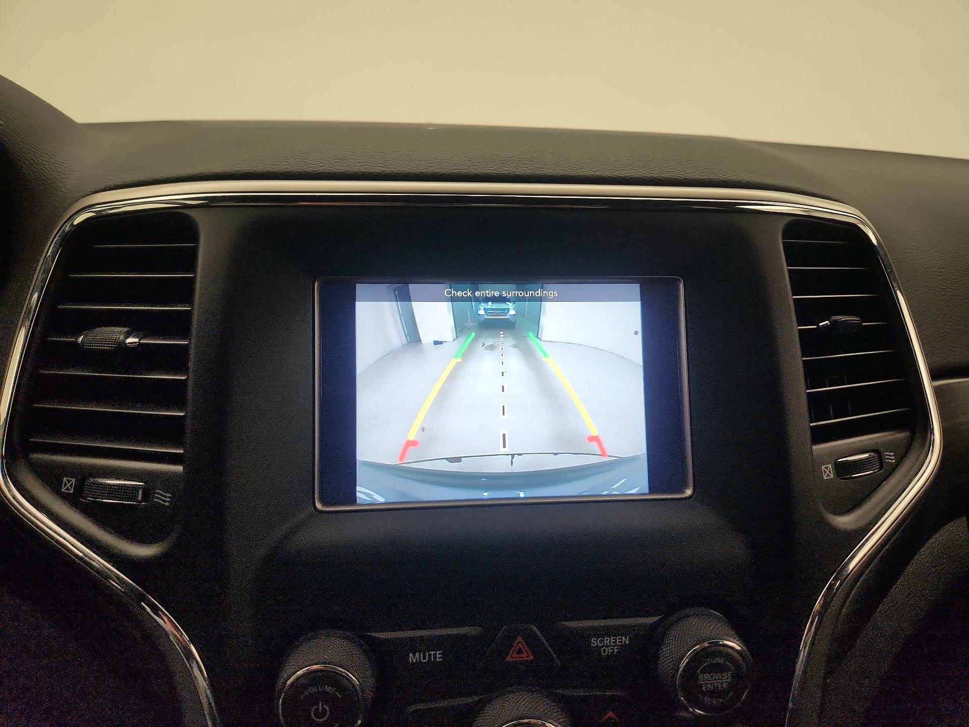 Thumbnail: 2021 Jeep Grand Cherokee - 14