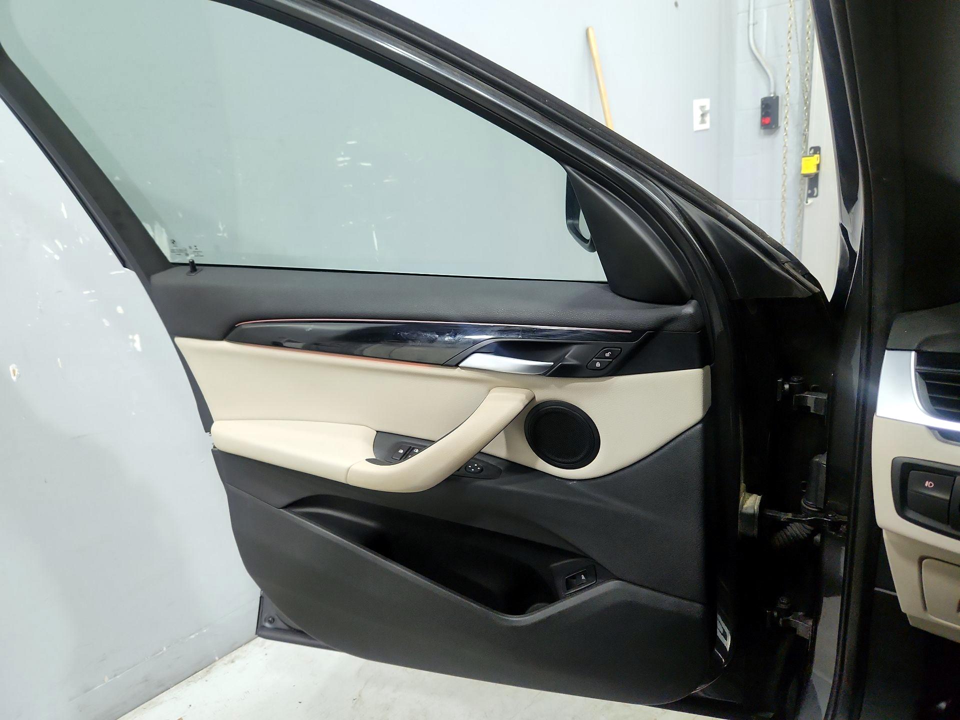 Thumbnail: 2018 BMW X1 - 12