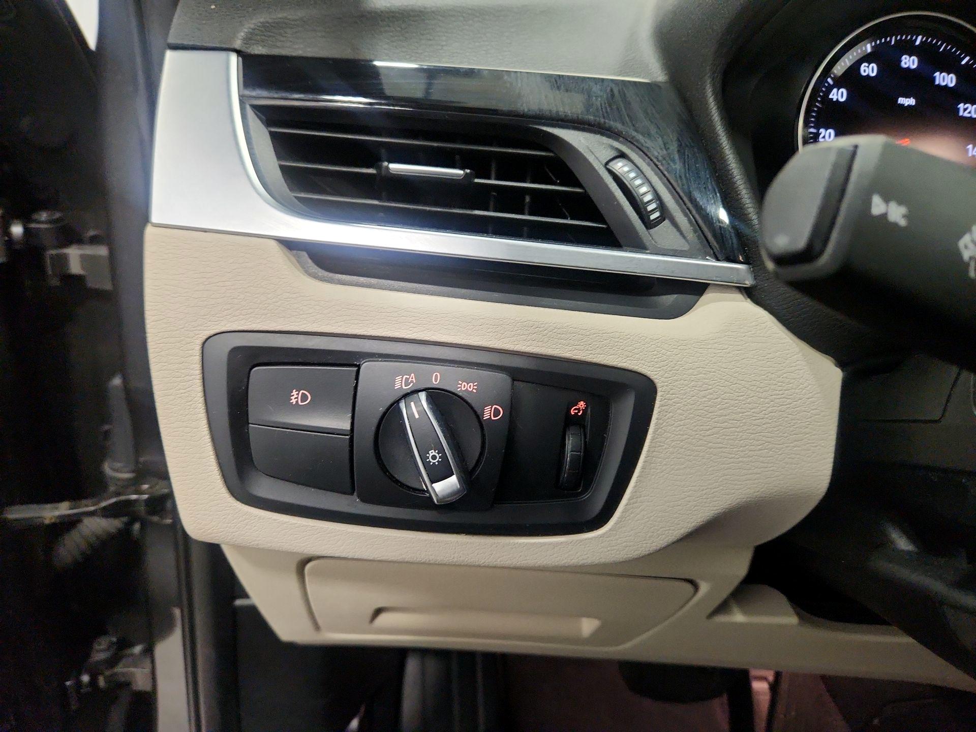 Thumbnail: 2018 BMW X1 - 13