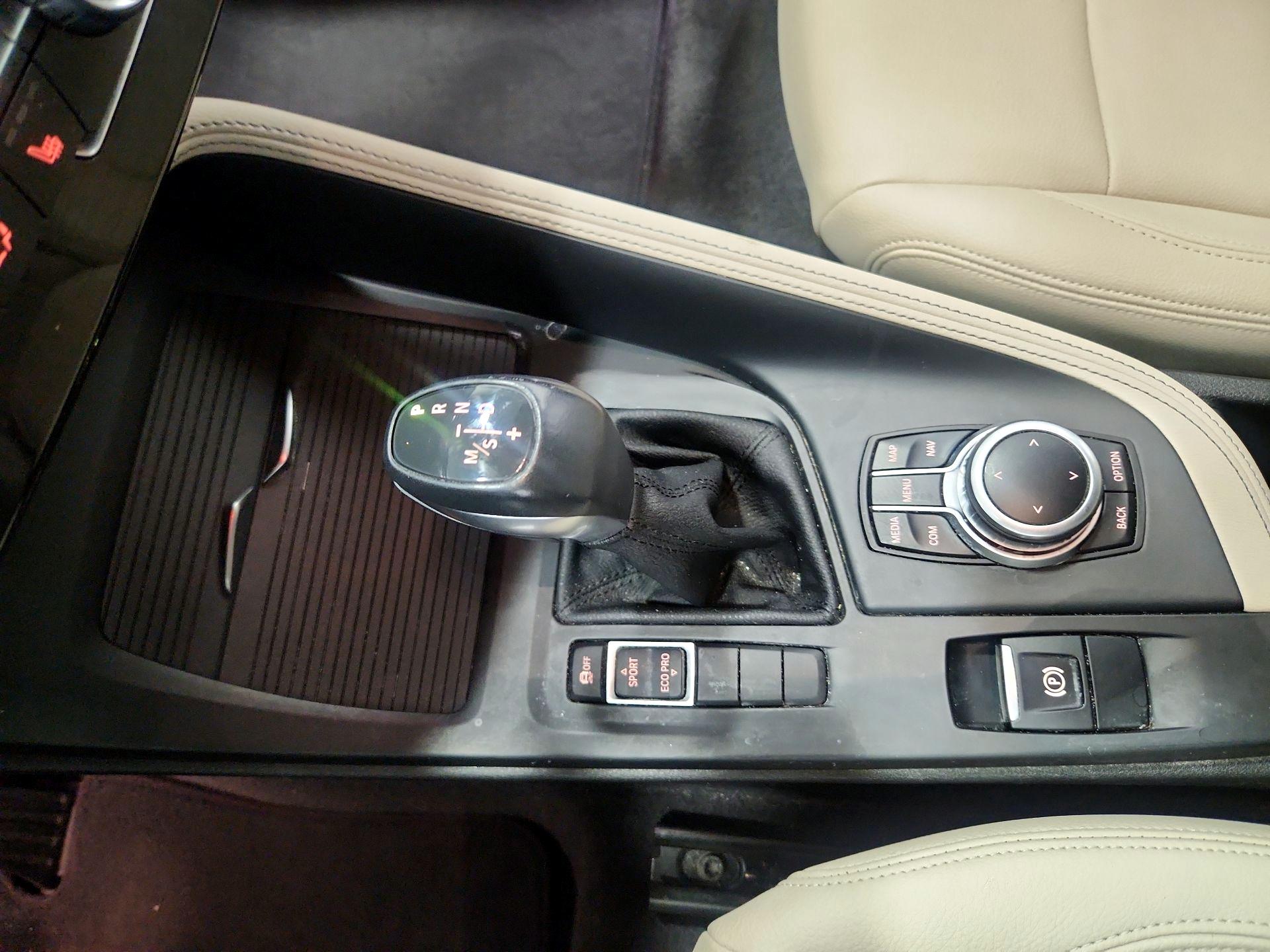 Thumbnail: 2018 BMW X1 - 17