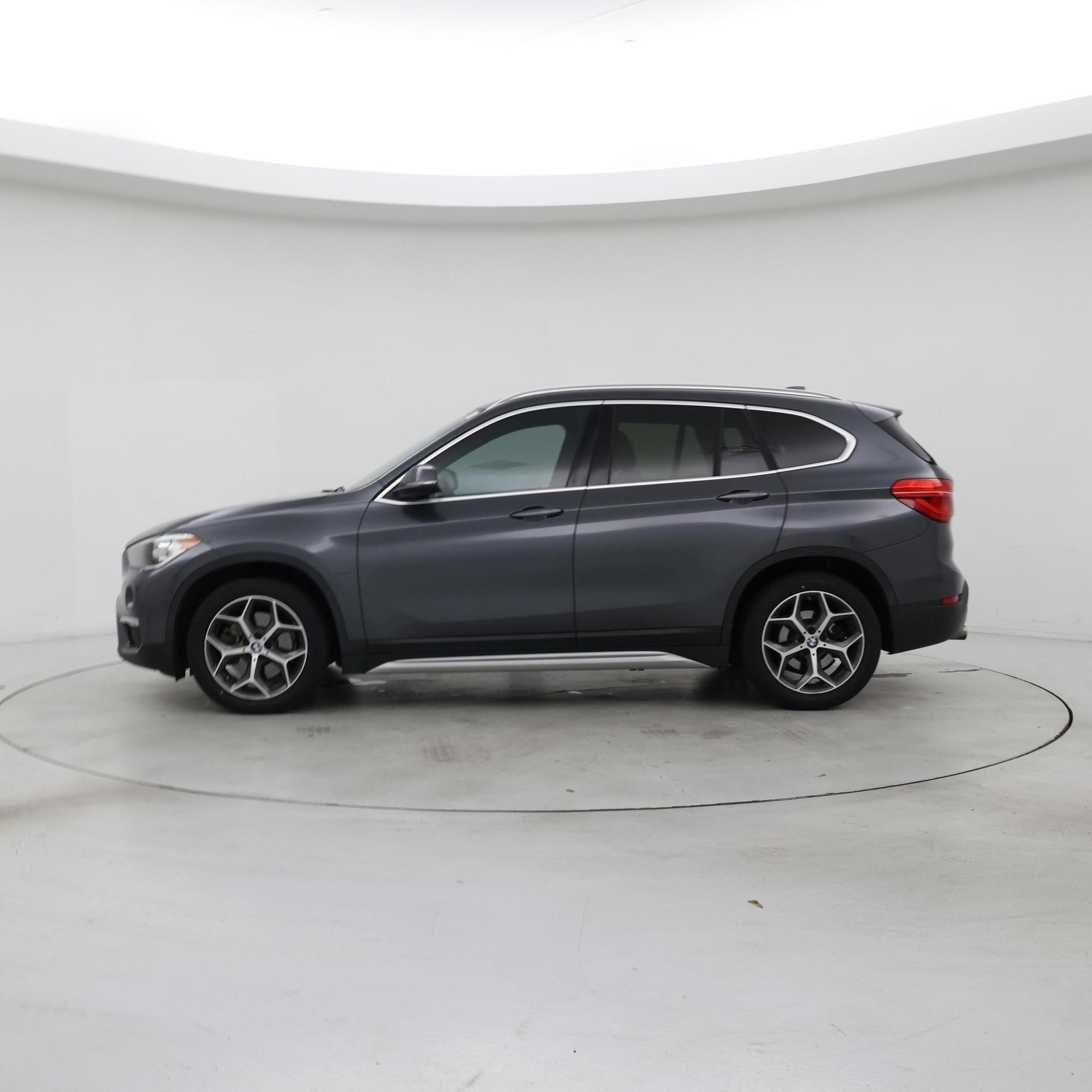 Thumbnail: 2018 BMW X1 - 3