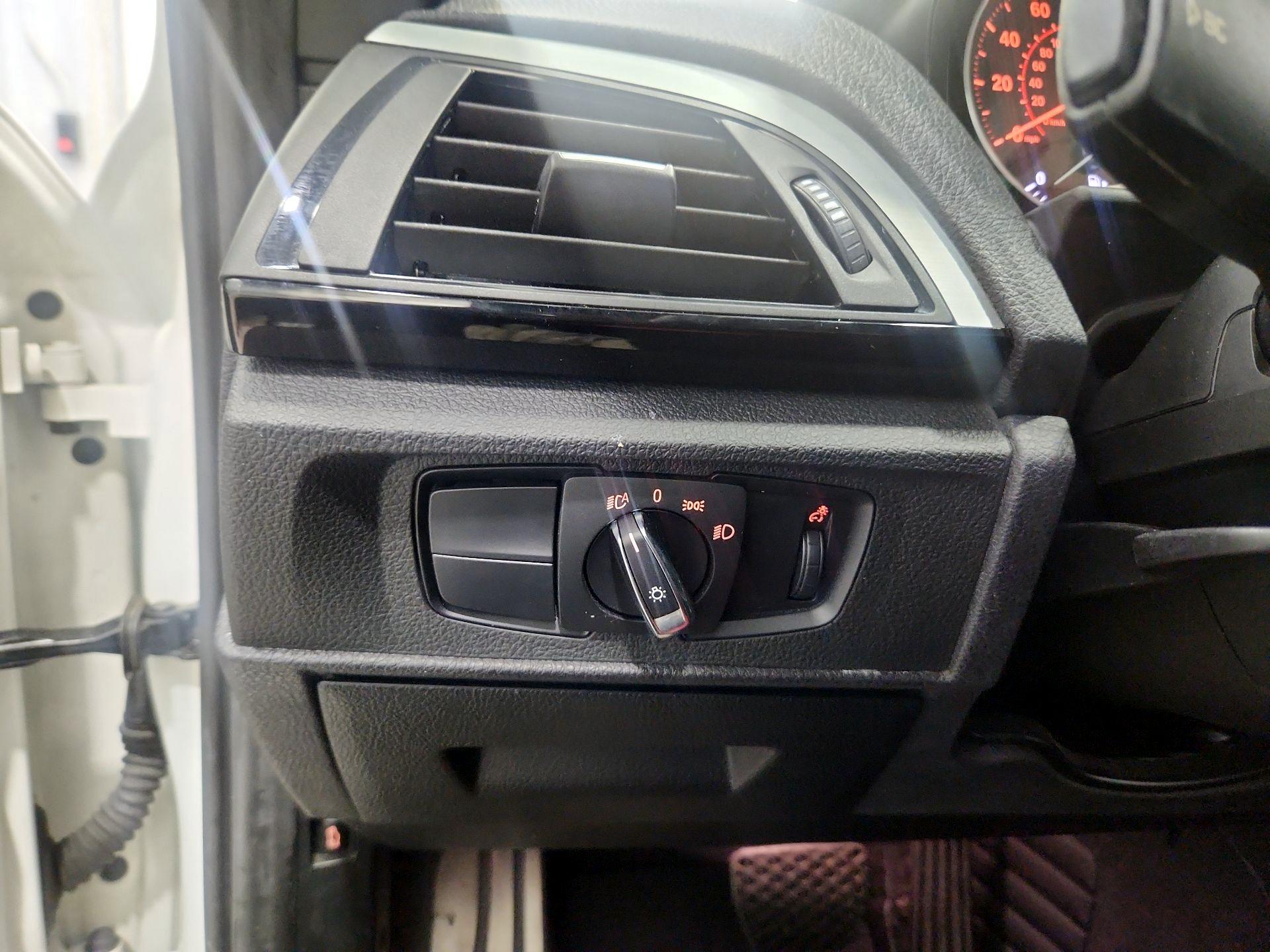 Thumbnail: 2016 BMW 2 Series - 13