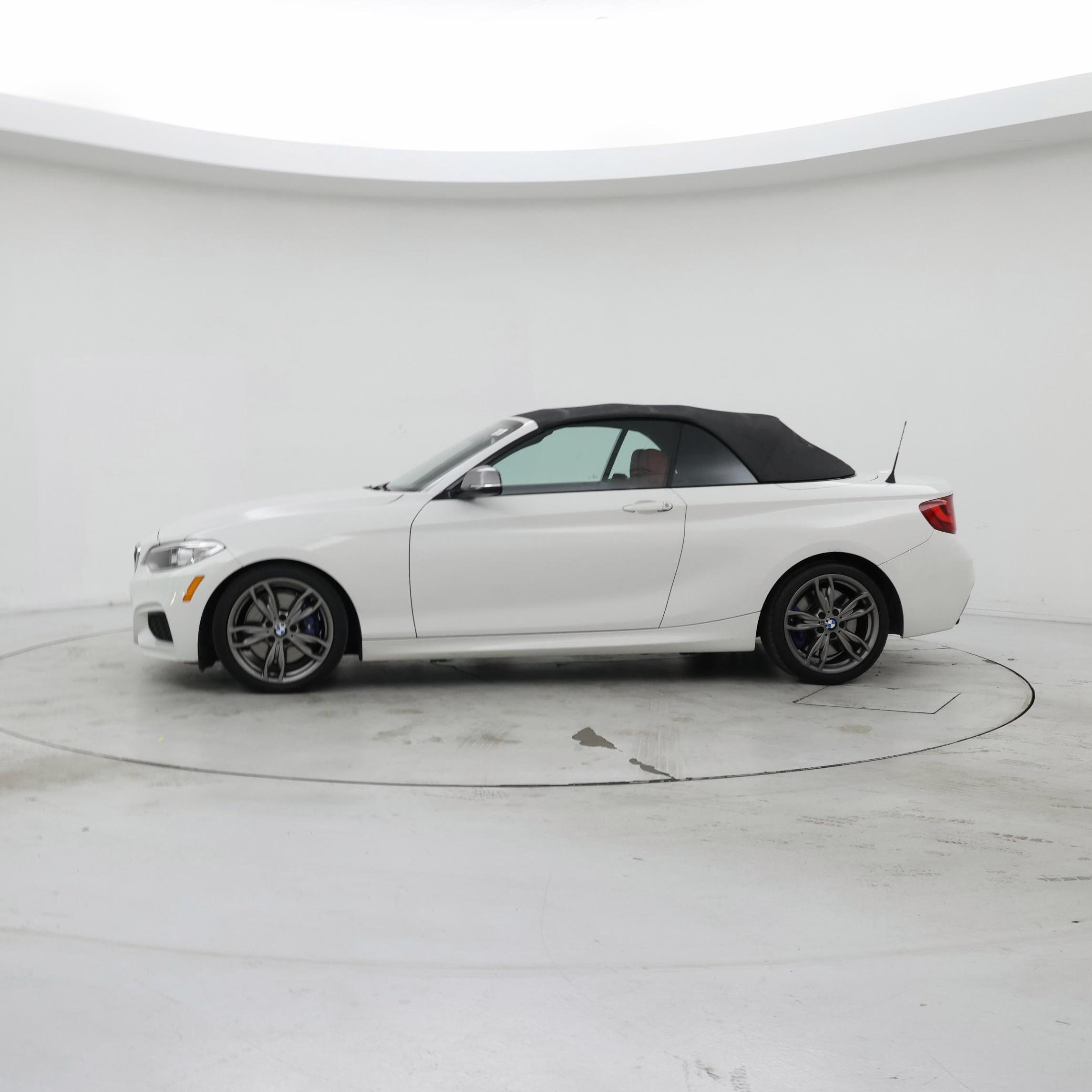 Thumbnail: 2016 BMW 2 Series - 3