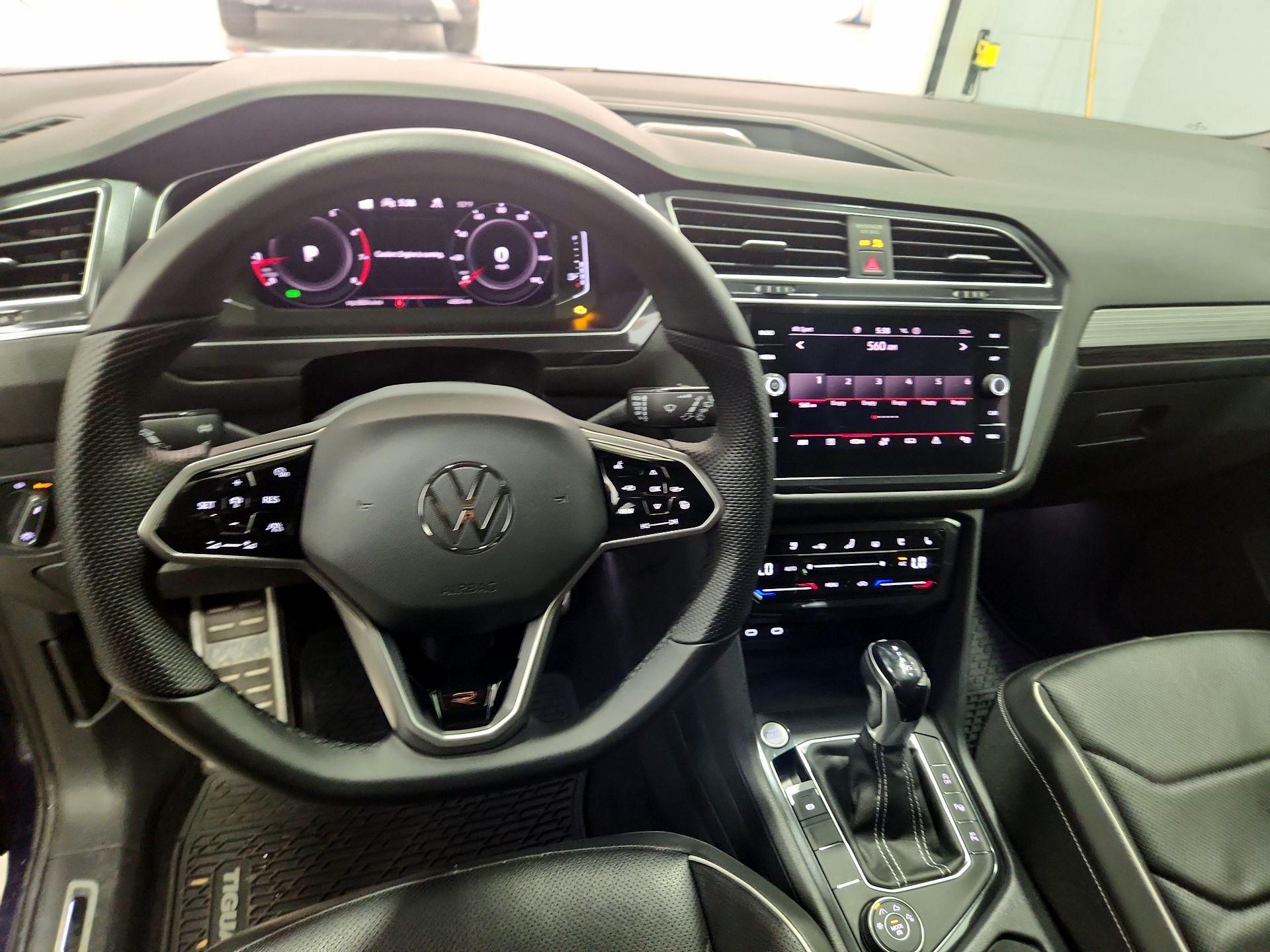 Thumbnail: 2022 Volkswagen Tiguan - 9