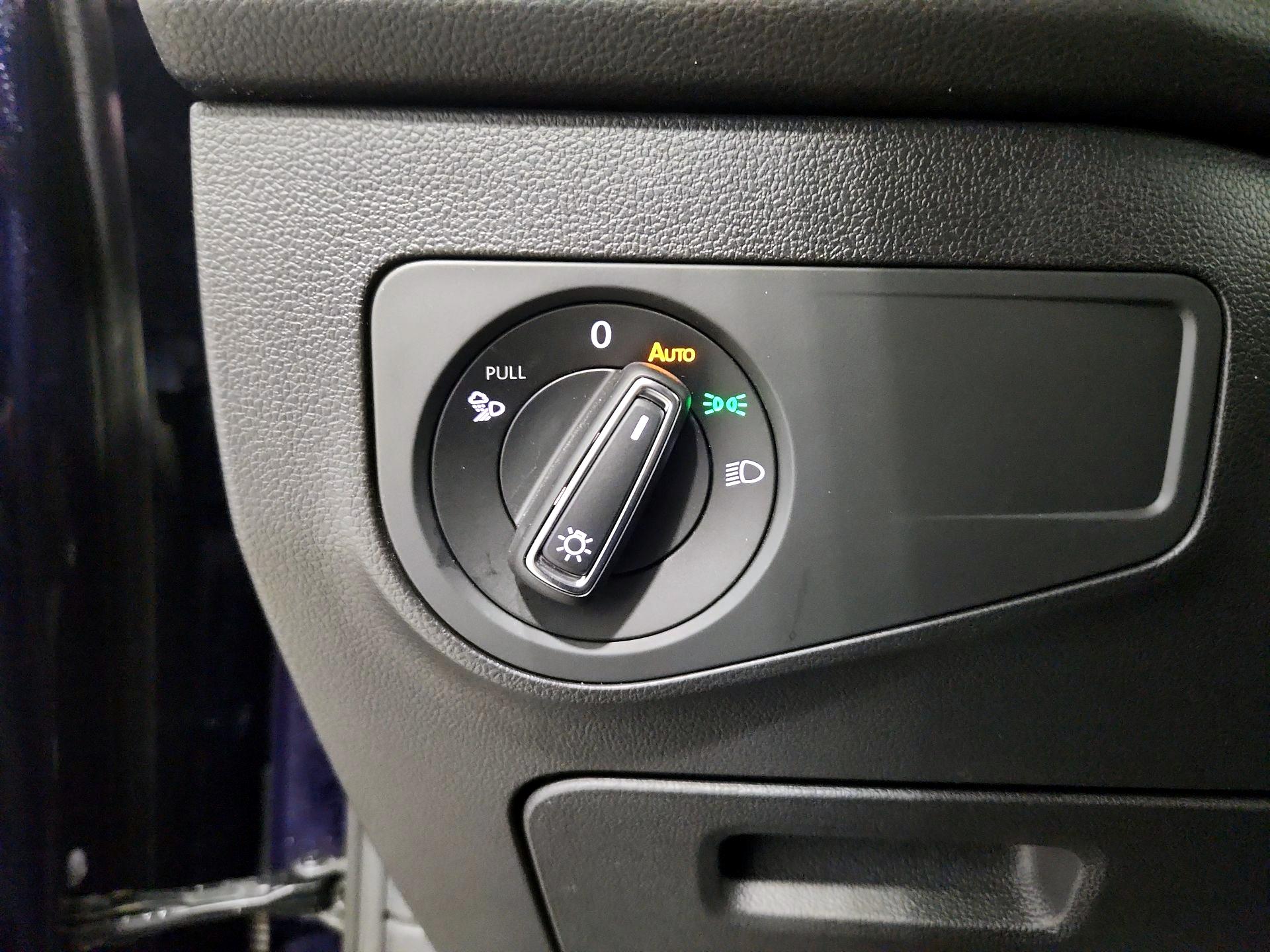 Thumbnail: 2022 Volkswagen Tiguan - 13