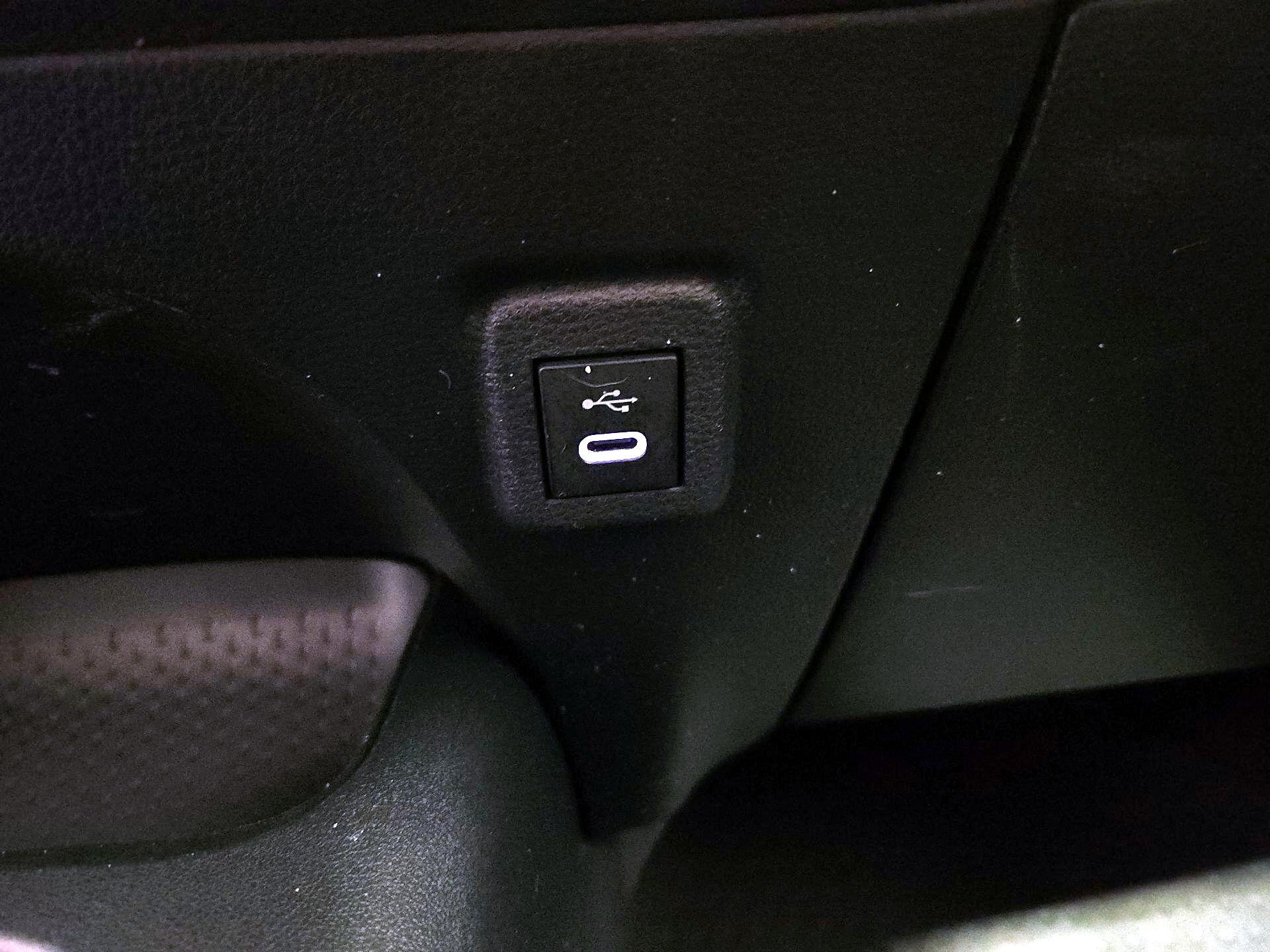 Thumbnail: 2024 Toyota Corolla - 18