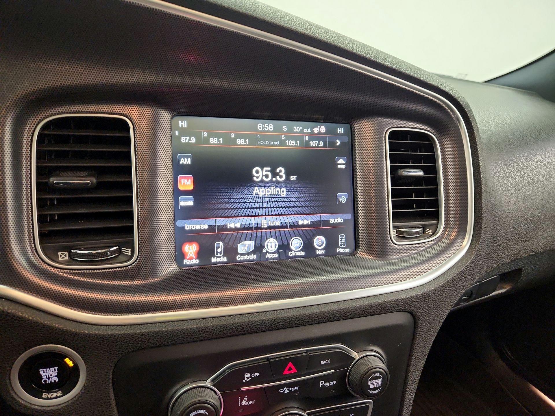 Thumbnail: 2015 Dodge Charger - 16