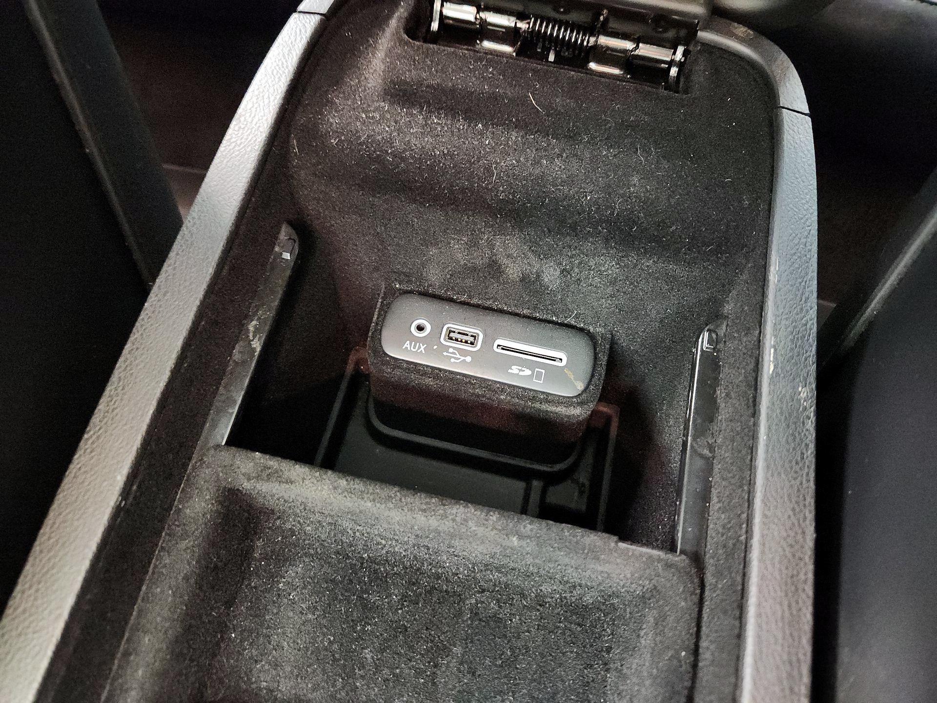 Thumbnail: 2015 Dodge Charger - 19