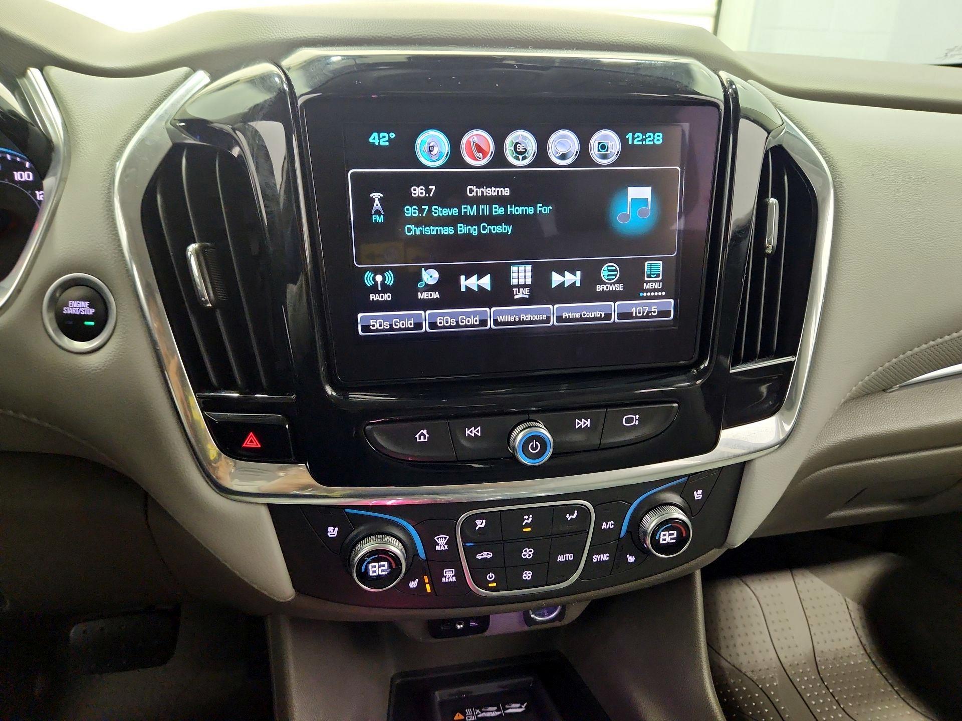 Thumbnail: 2019 Chevrolet Traverse - 16