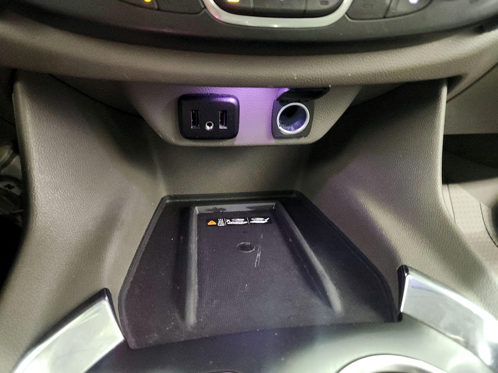 Thumbnail: 2019 Chevrolet Traverse - 19