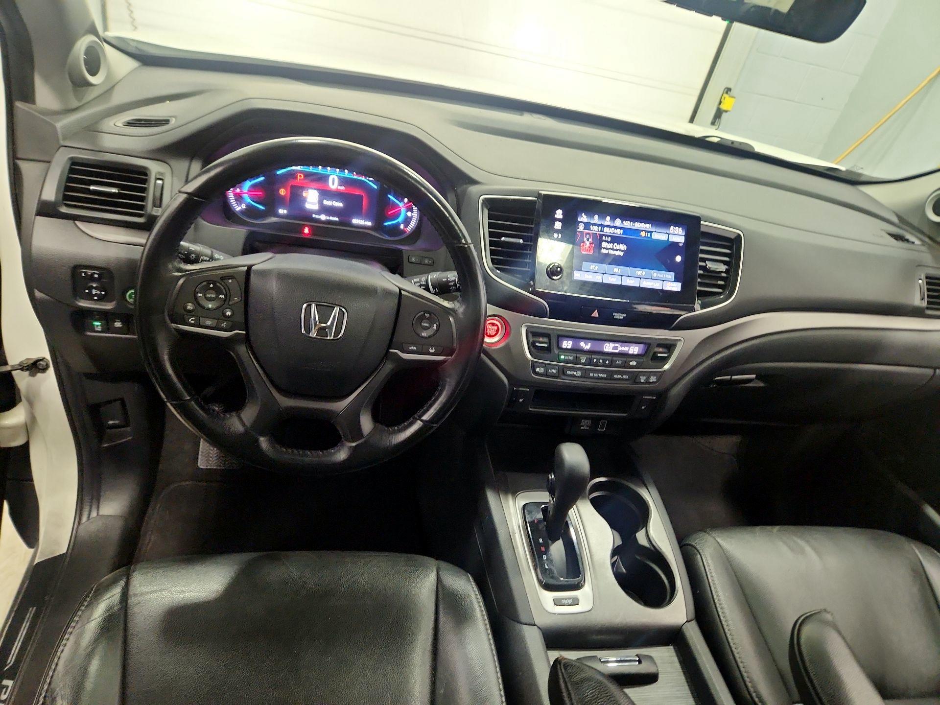 Thumbnail: 2019 Honda Pilot - 9