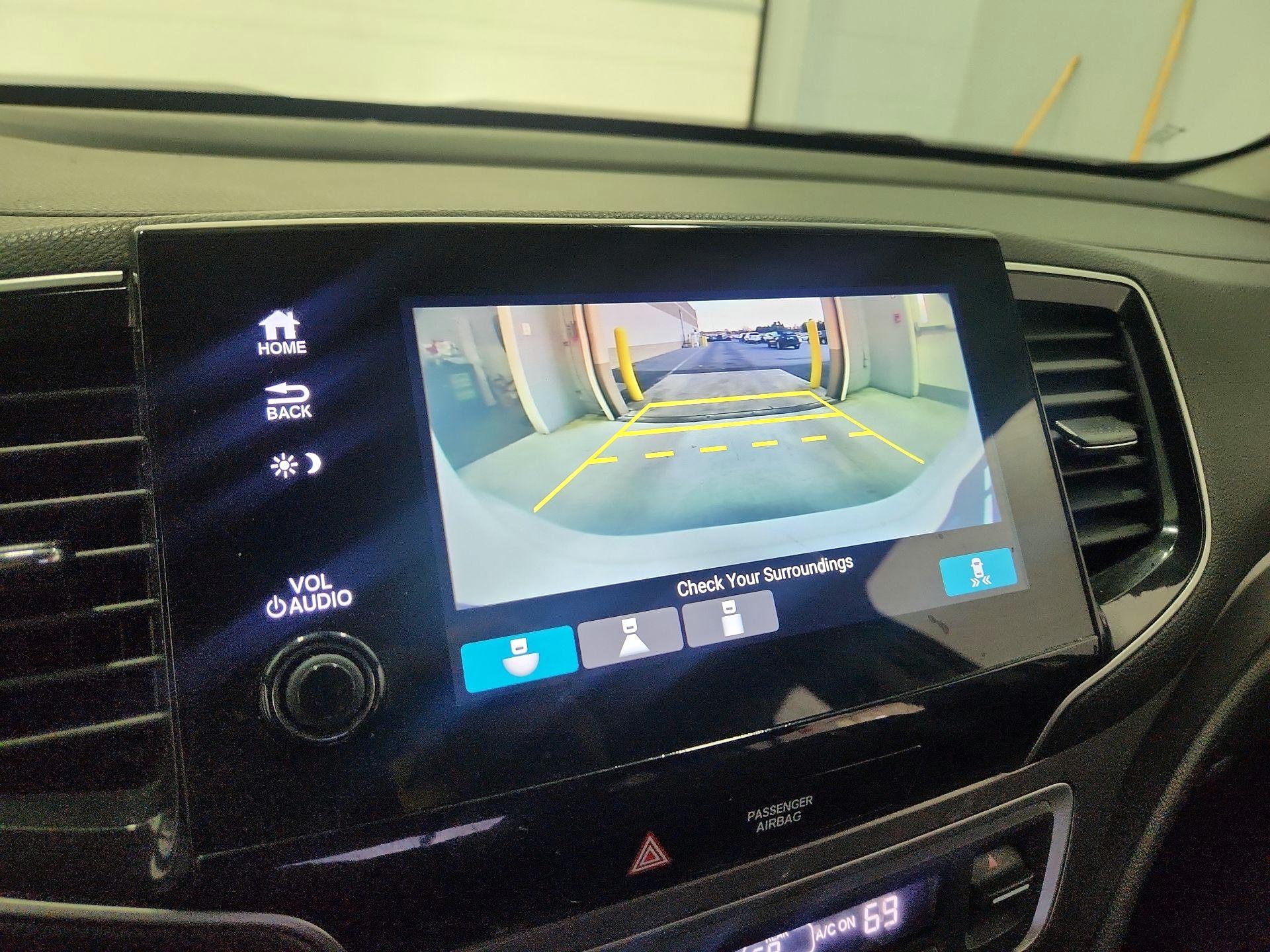 Thumbnail: 2019 Honda Pilot - 14