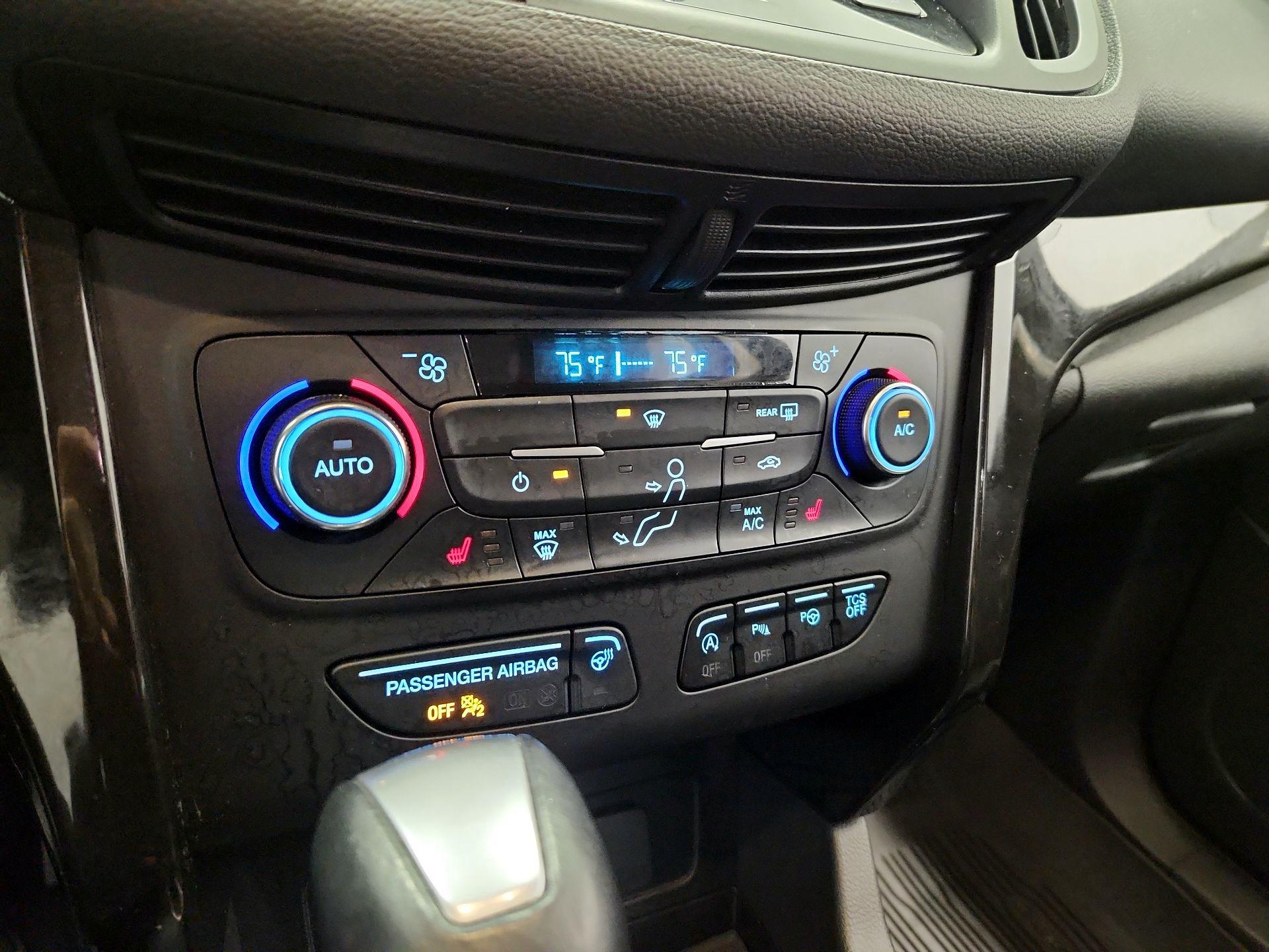 Thumbnail: 2017 Ford Escape - 16