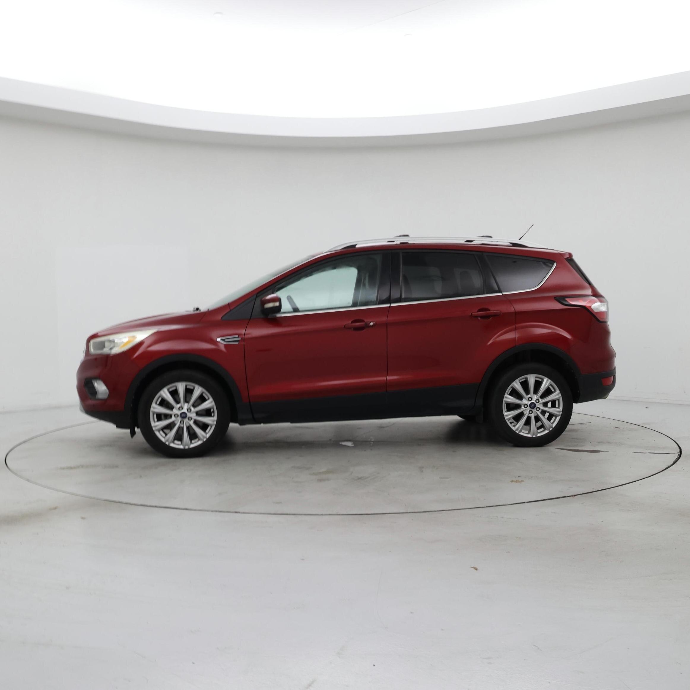 Thumbnail: 2017 Ford Escape - 3