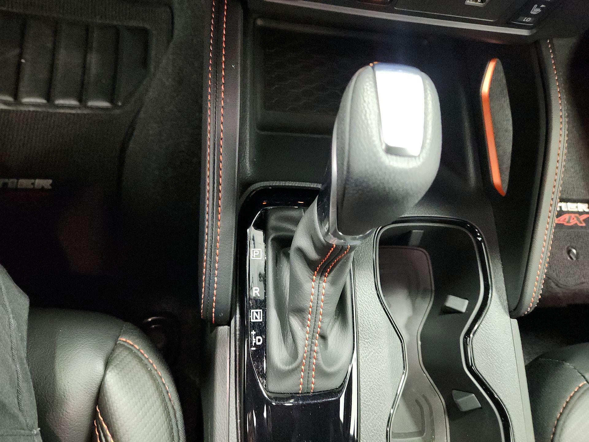 Thumbnail: 2025 Nissan Frontier - 17