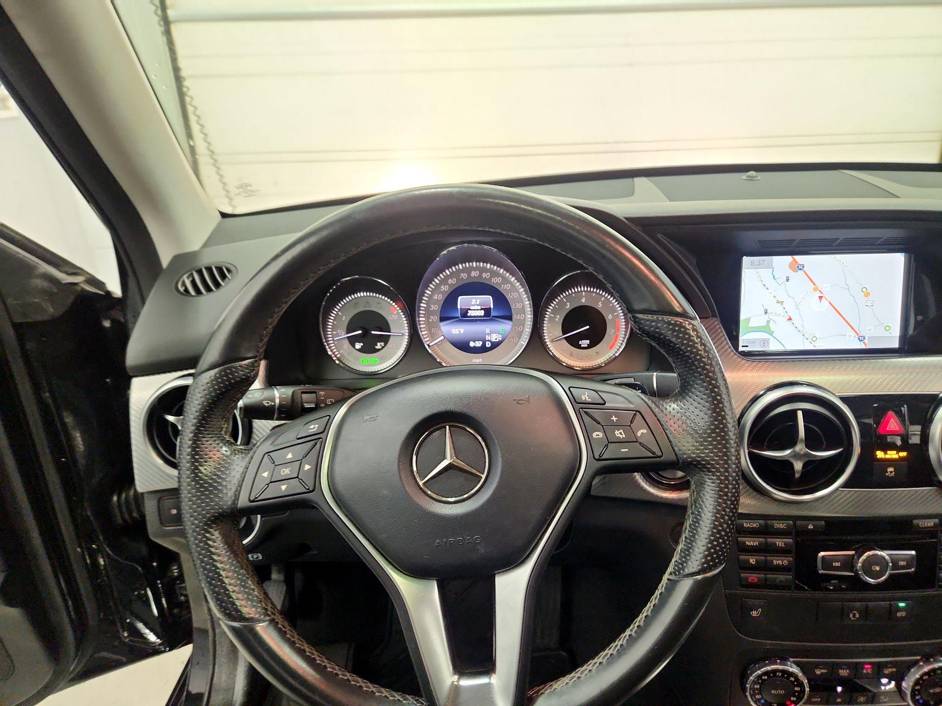 Thumbnail: 2015 Mercedes-Benz GLK - 10