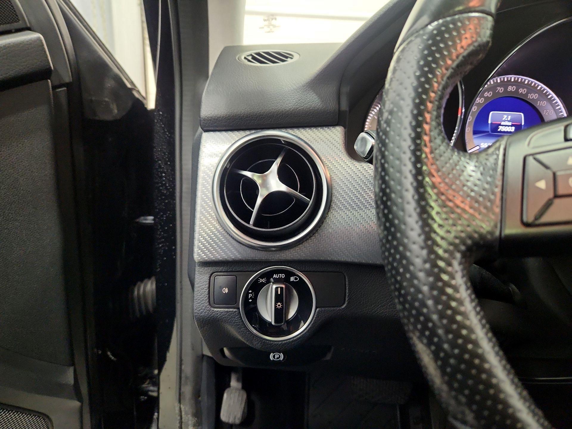 Thumbnail: 2015 Mercedes-Benz GLK - 13