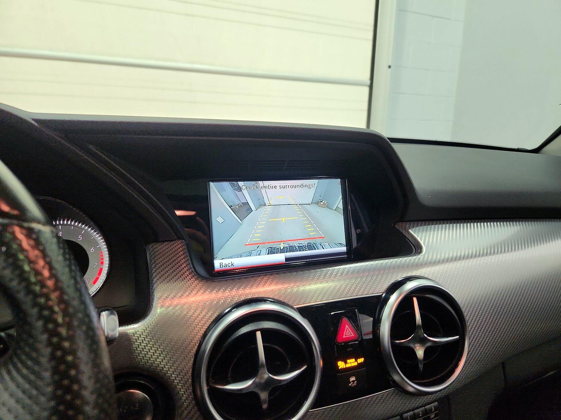 Thumbnail: 2015 Mercedes-Benz GLK - 15