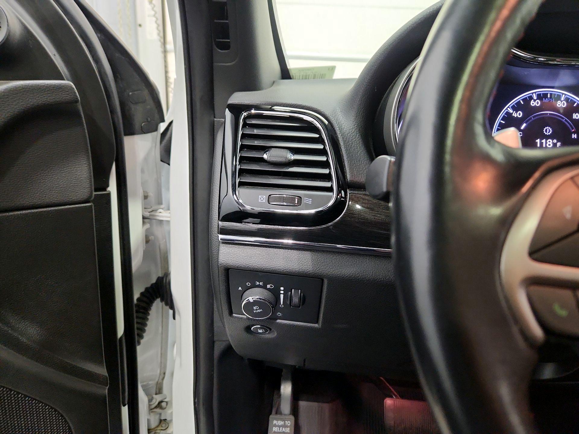 Thumbnail: 2021 Jeep Grand Cherokee - 13