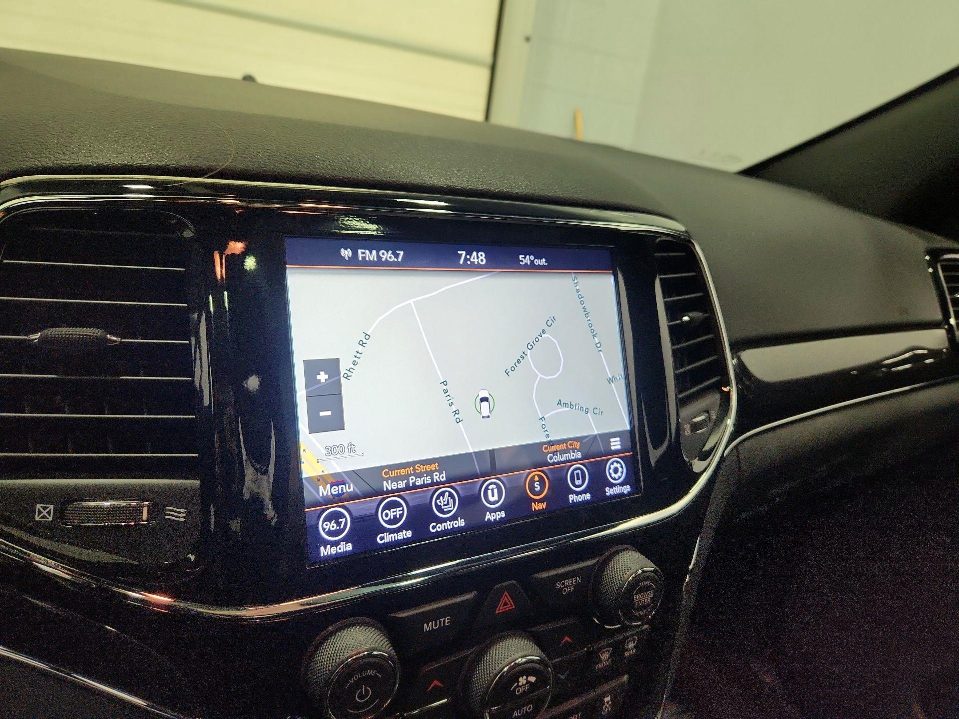 Thumbnail: 2021 Jeep Grand Cherokee - 14