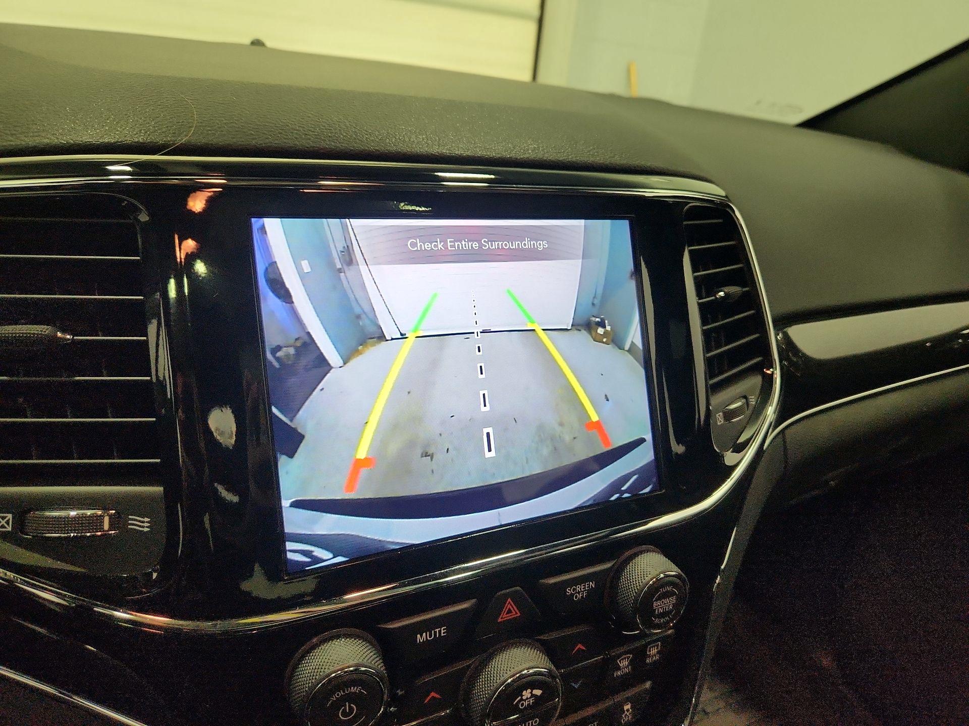 Thumbnail: 2021 Jeep Grand Cherokee - 15