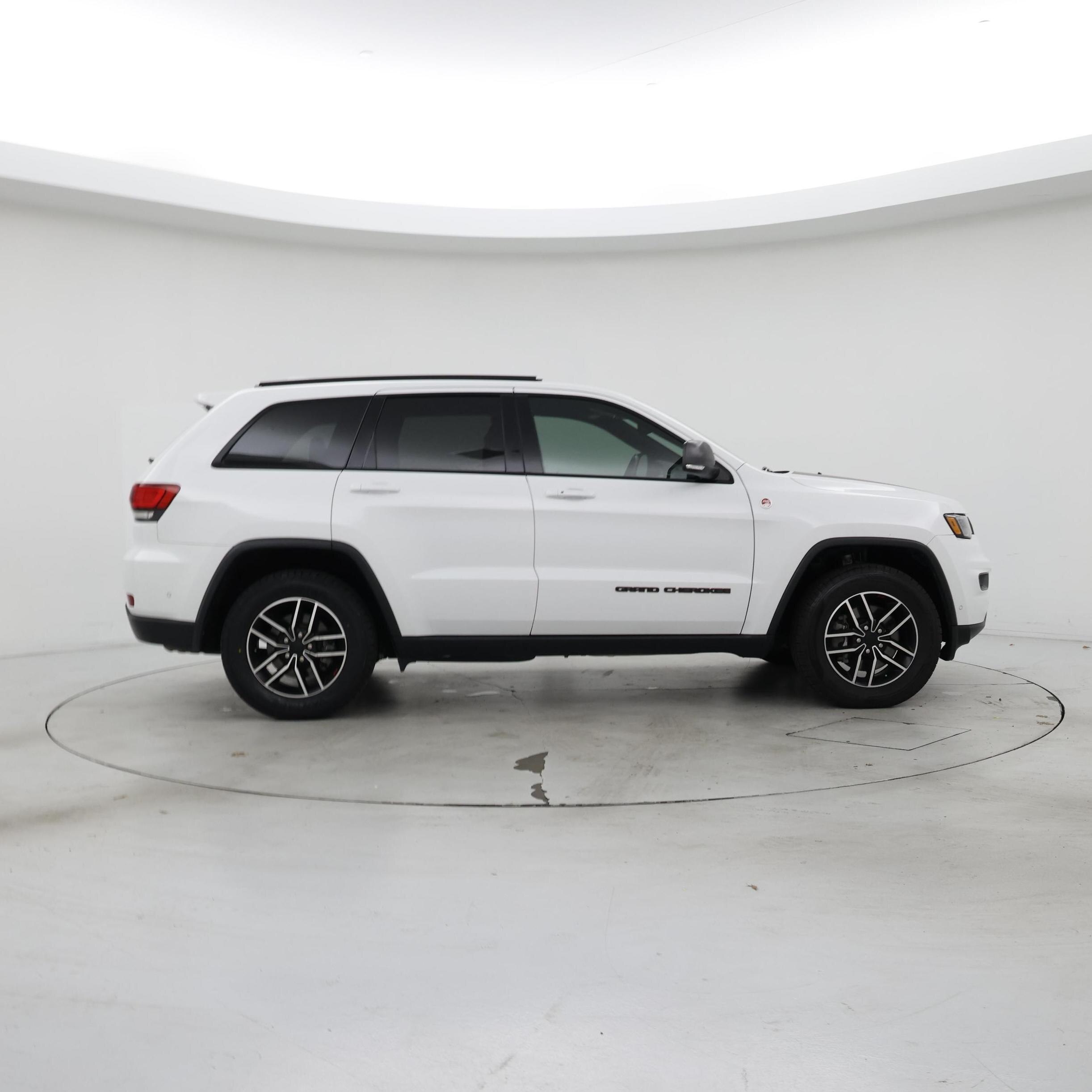 Thumbnail: 2021 Jeep Grand Cherokee - 7