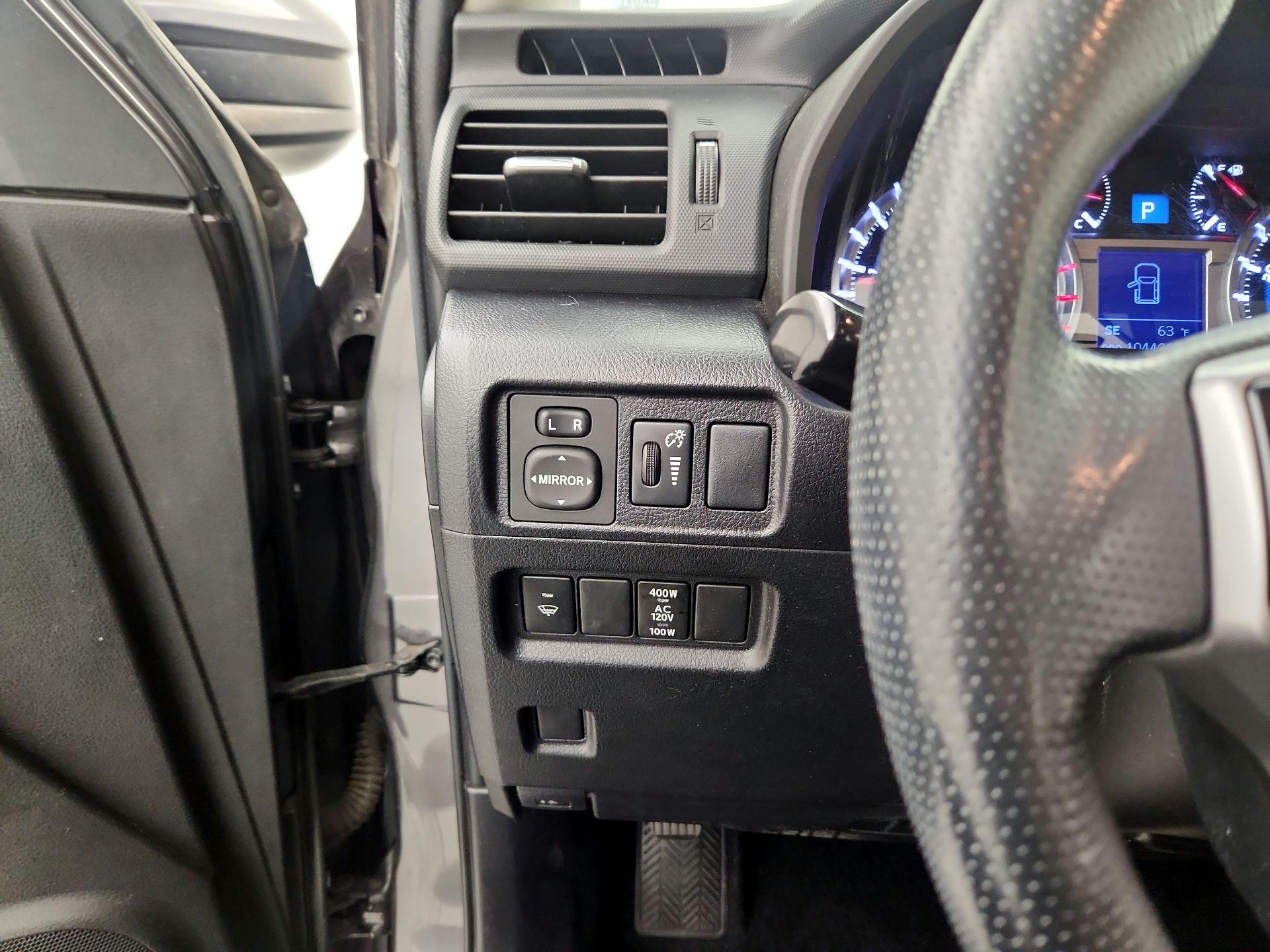 Thumbnail: 2017 Toyota 4Runner - 13