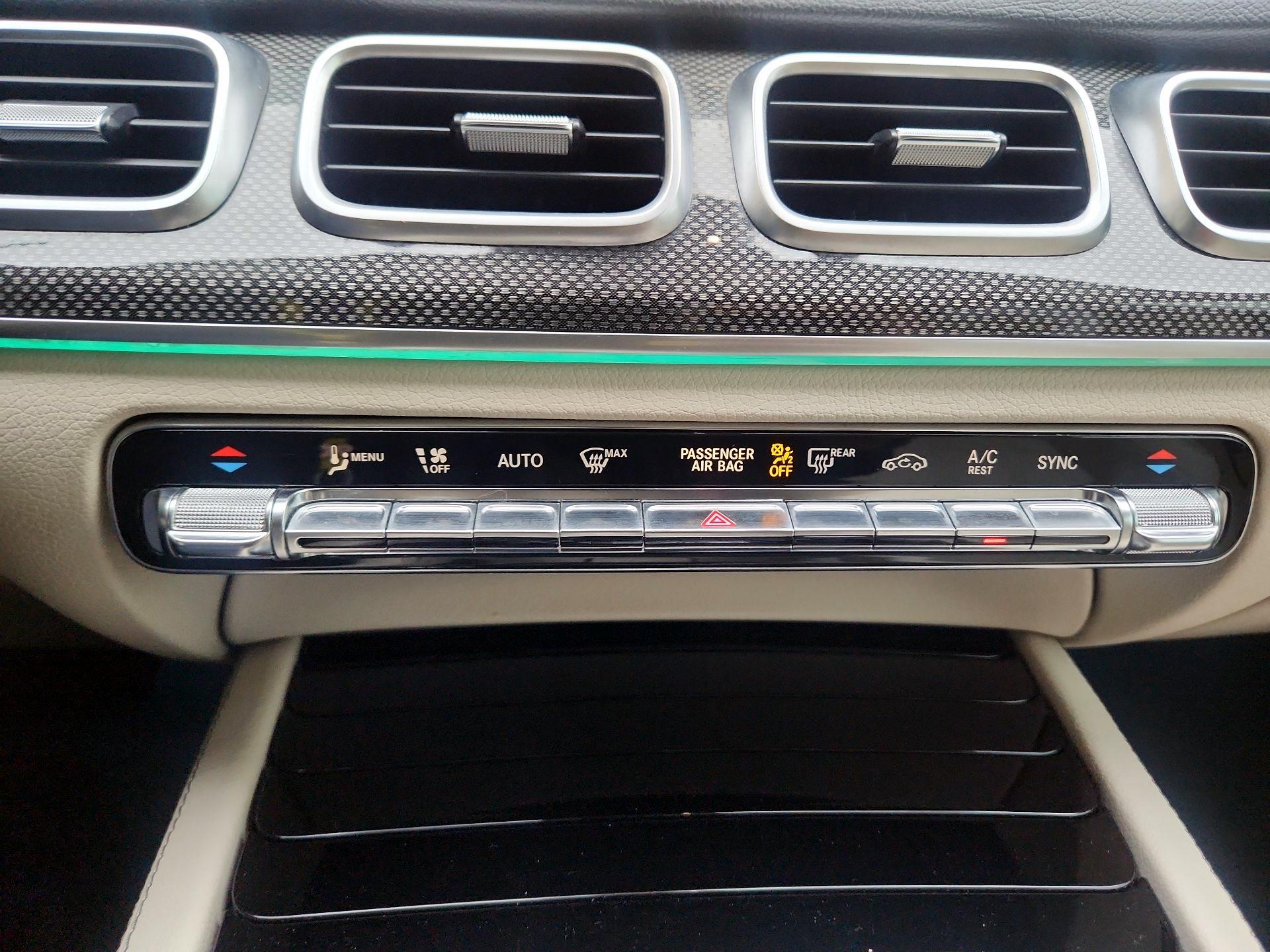 Thumbnail: 2020 Mercedes-Benz GLE - 17