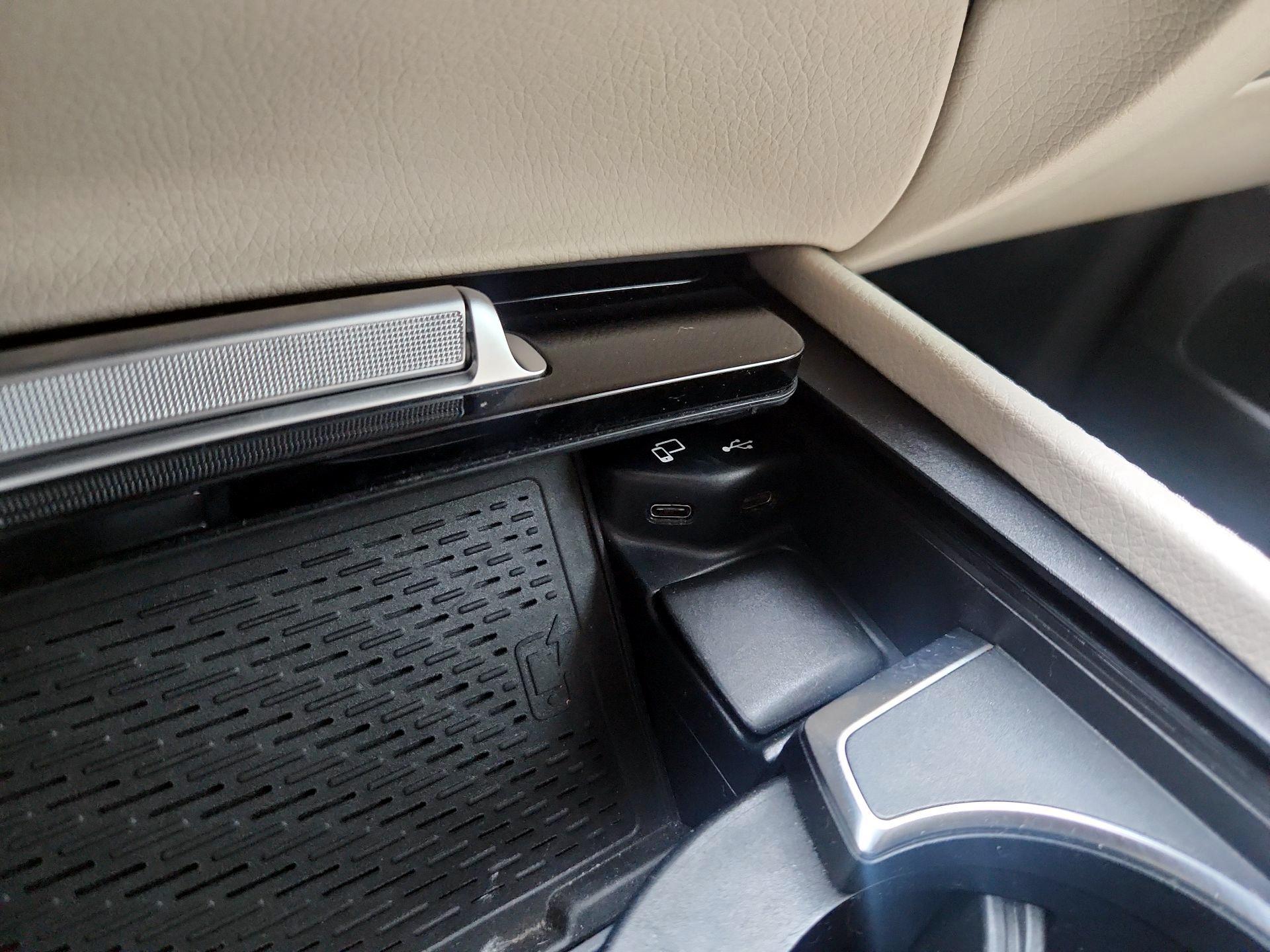 Thumbnail: 2020 Mercedes-Benz GLE - 19